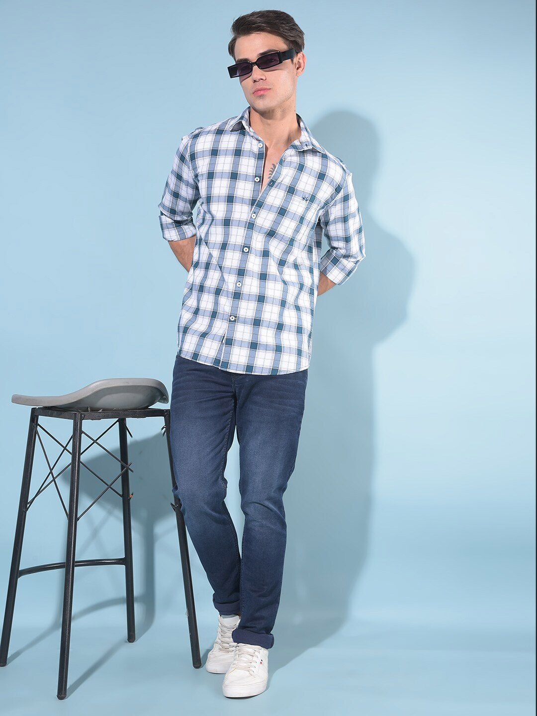 

Crimsoune Club Resort Collar Slim Fit Gingham Checked Casual Shirt, Blue