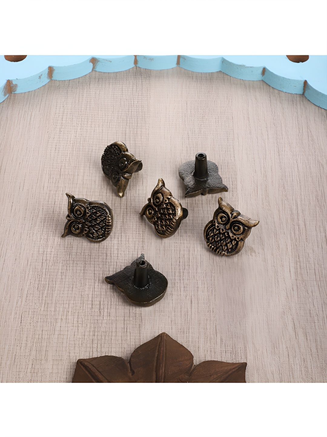 

Two Moustaches Brown 6 Pieces Owl Wardrobe Knobs