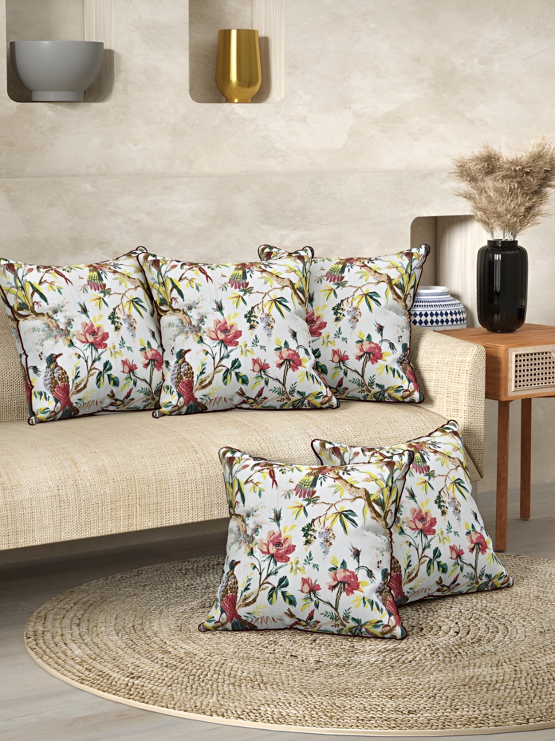 

EasyGoods Cream-Coloured Set of 5 Floral Square Cushion Covers