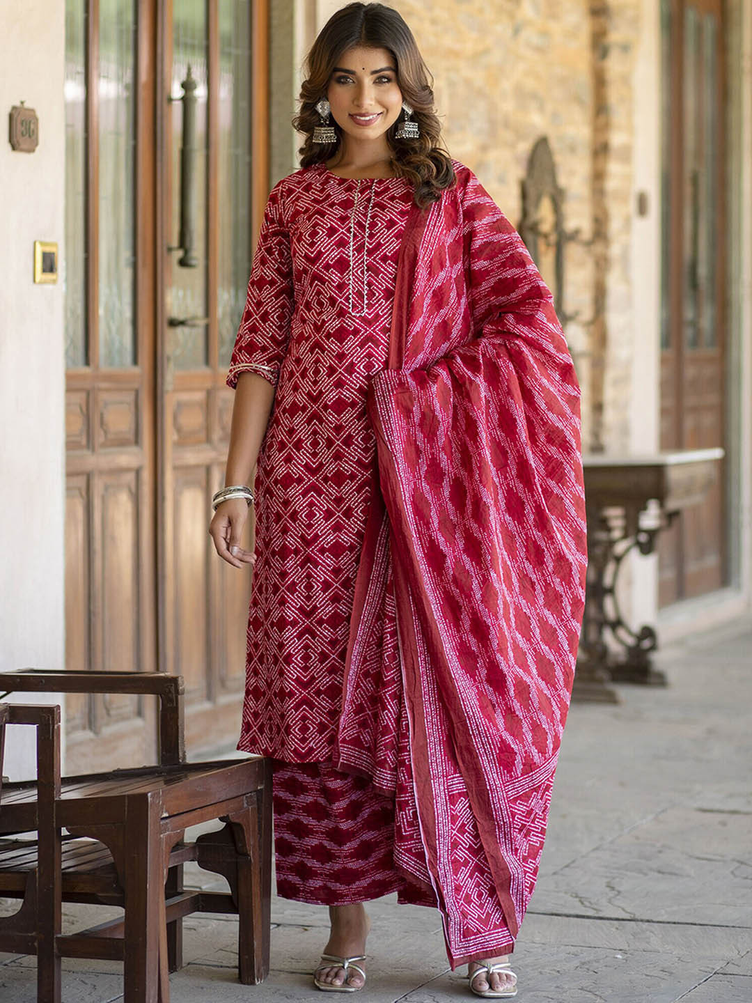 

Nayo Geometric Printed Pure Cotton Straight Kurta With Palazzos & Dupatta, Red