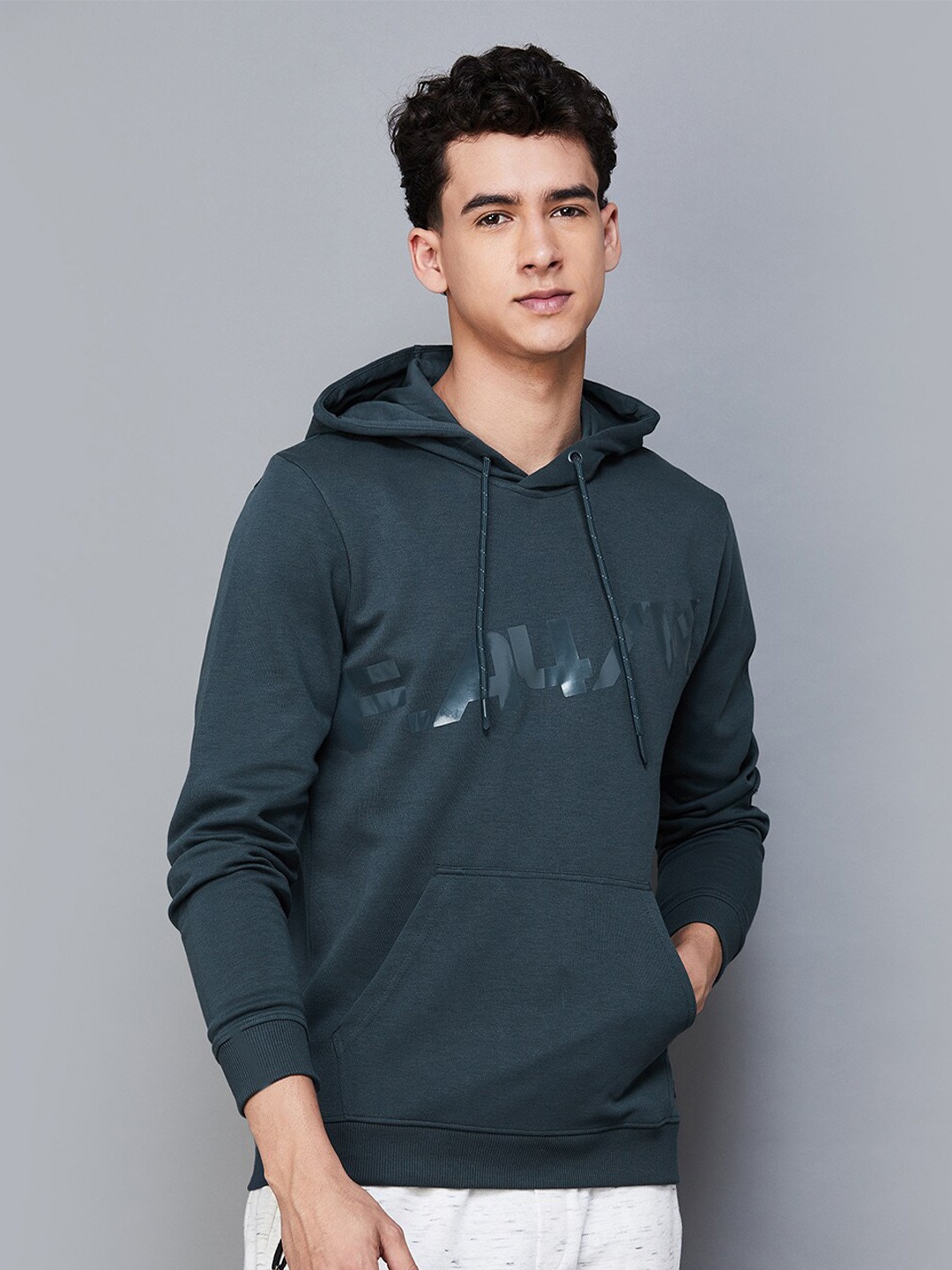 

Fame Forever by Lifestyle Typography Printed Sweatshirt, Blue