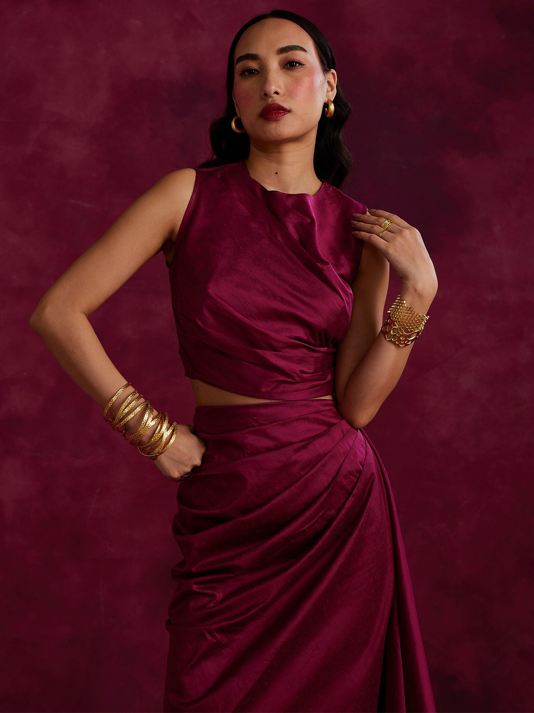 

Abhishti Pleated Detailed Cotton Fitted Crop Top, Burgundy