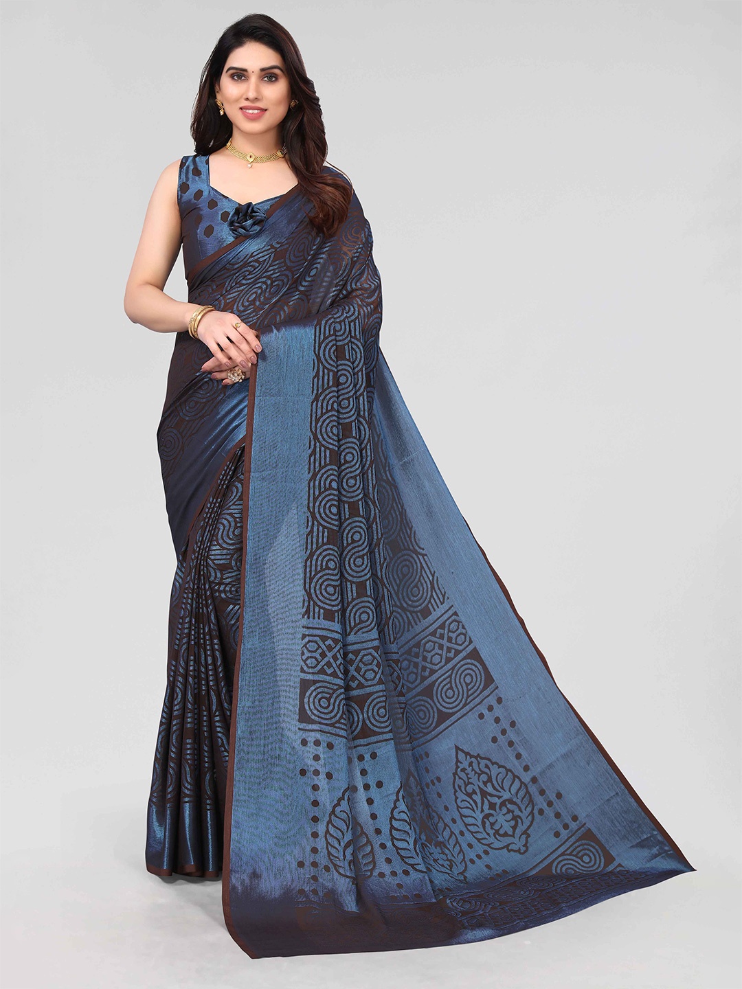

HALFSAREE STUDIO Floral Woven Design Zari Saree, Black