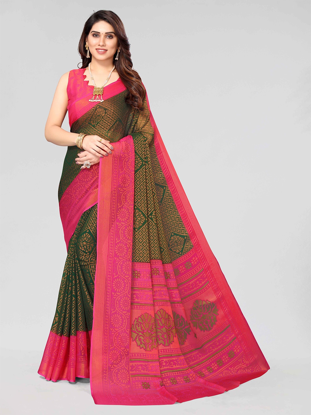 

HALFSAREE STUDIO Floral Poly Chiffon Saree, Green
