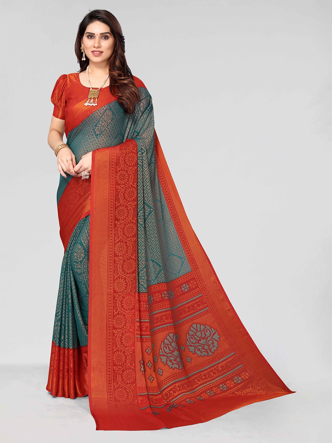 

HALFSAREE STUDIO Floral Woven Design Zari Saree, Green