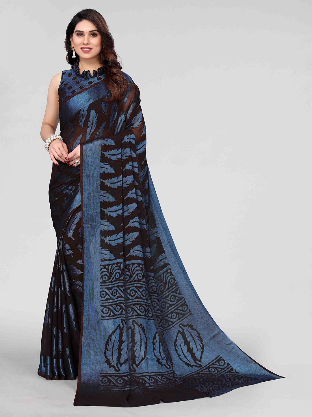 

HALFSAREE STUDIO Floral Woven Design Zari Saree, Black