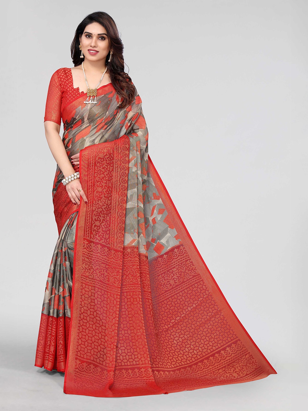 

HALFSAREE STUDIO Zari Poly Chiffon Saree, Red