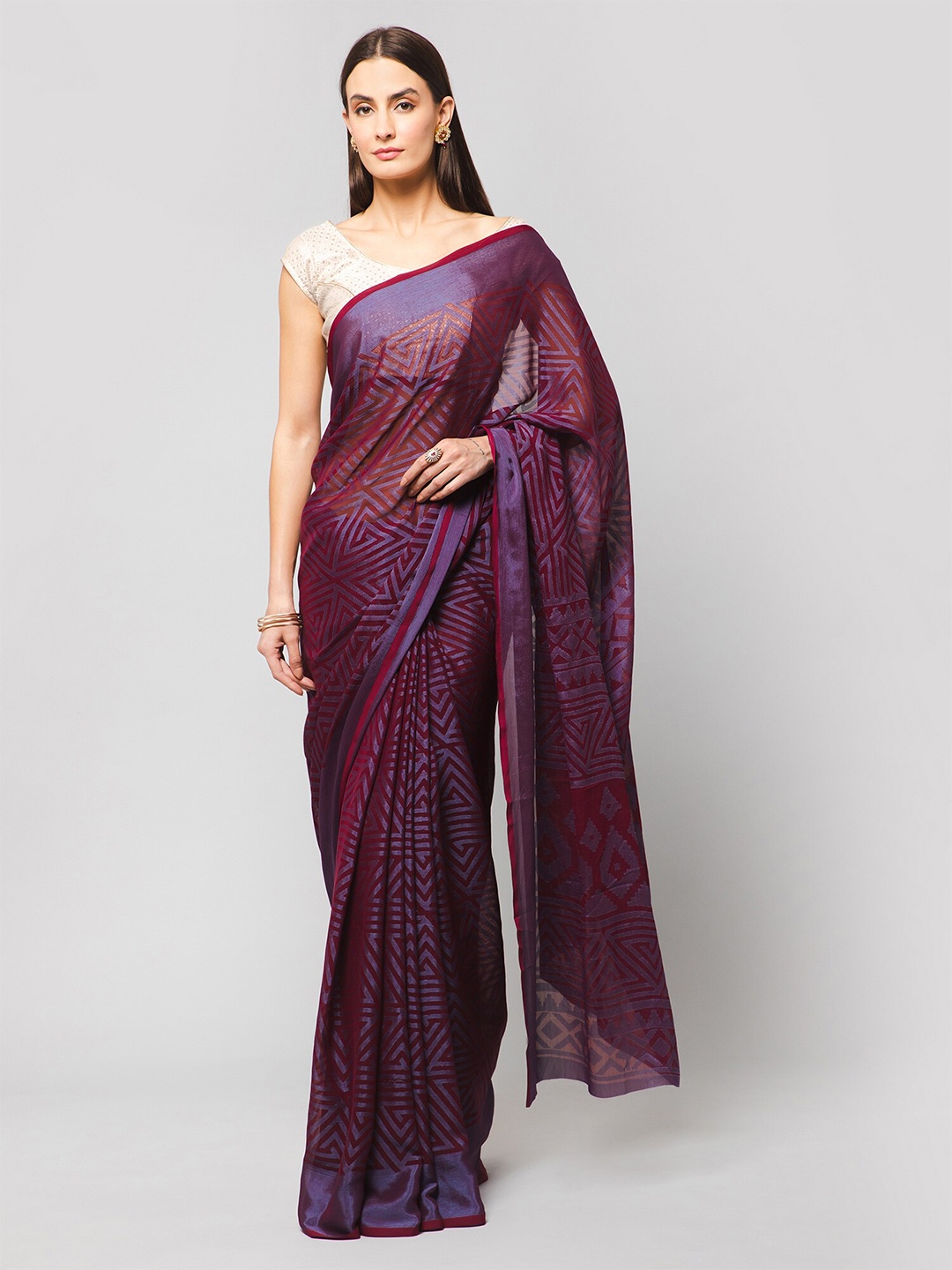 

HALFSAREE STUDIO Woven Design Poly Chiffon Saree, Magenta