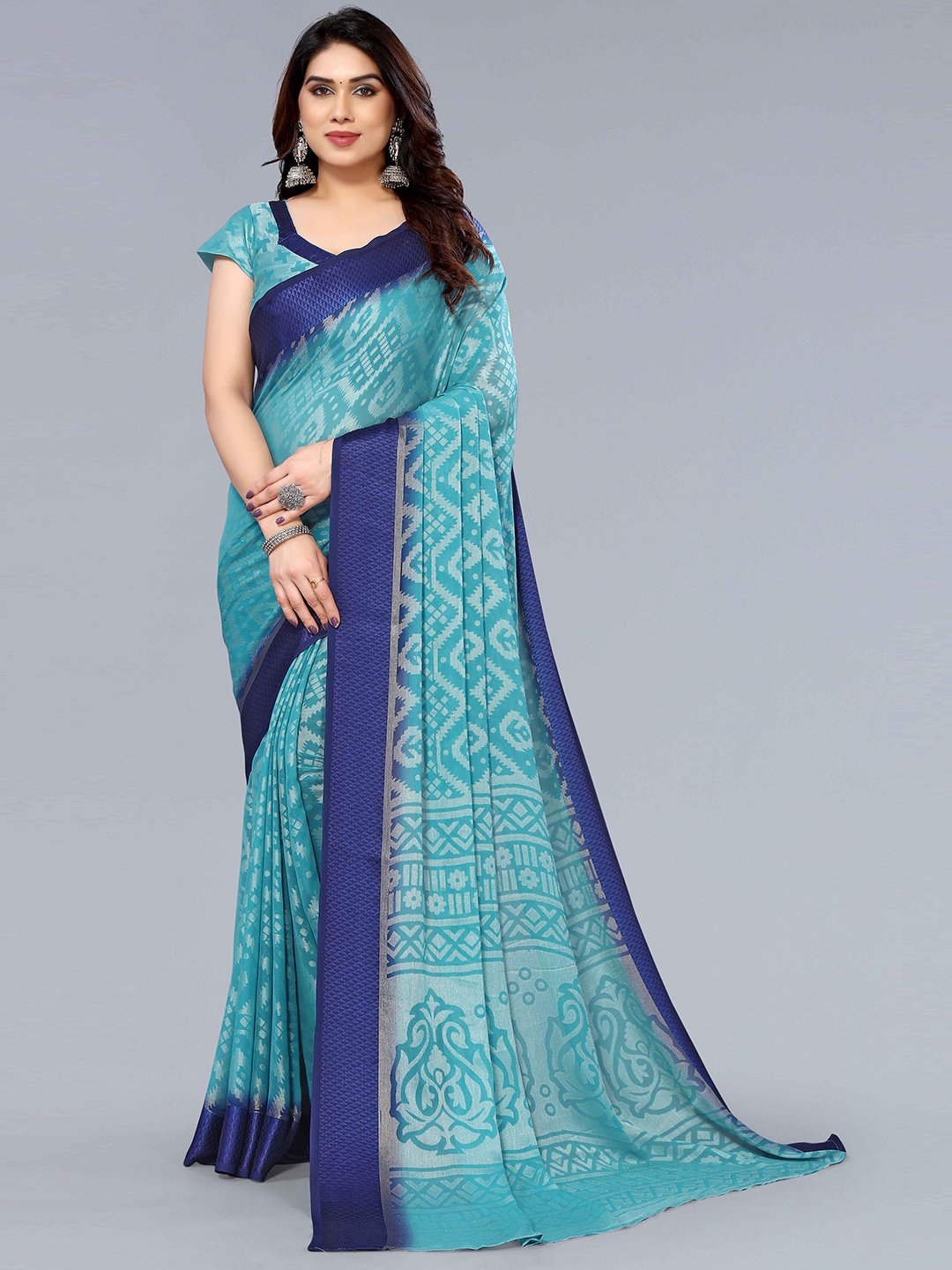 

HALFSAREE STUDIO Floral Poly Chiffon Saree, Green