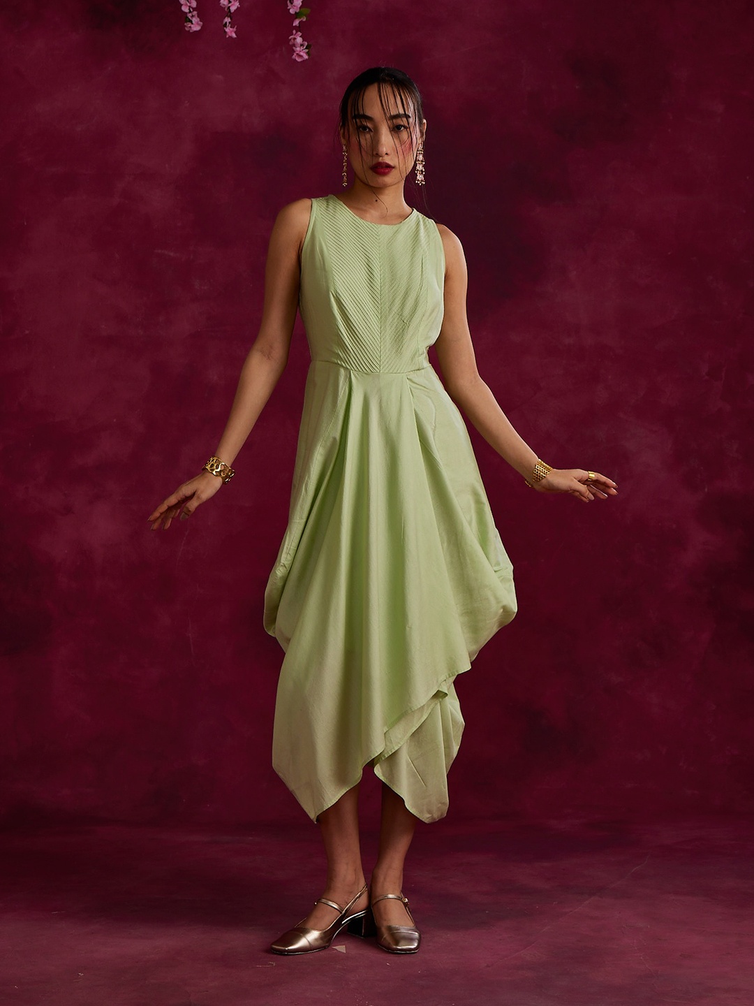 

Abhishti Round Neck Sleeveless Asymmetrical Maxi Dress, Green