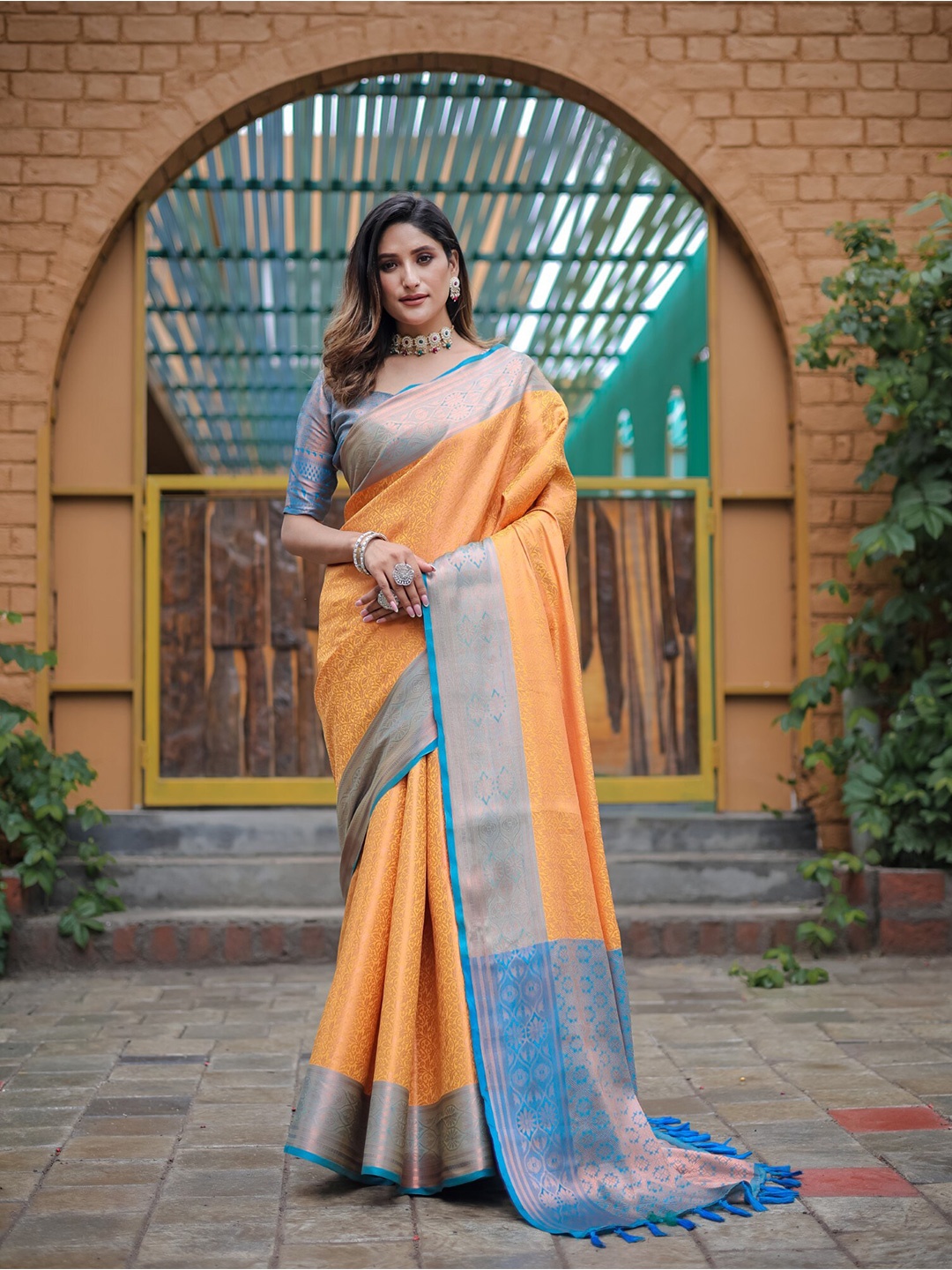 

LeeliPeeri Designer Ethnic Motifs Woven Design Zari Kanjeevaram Saree, Yellow