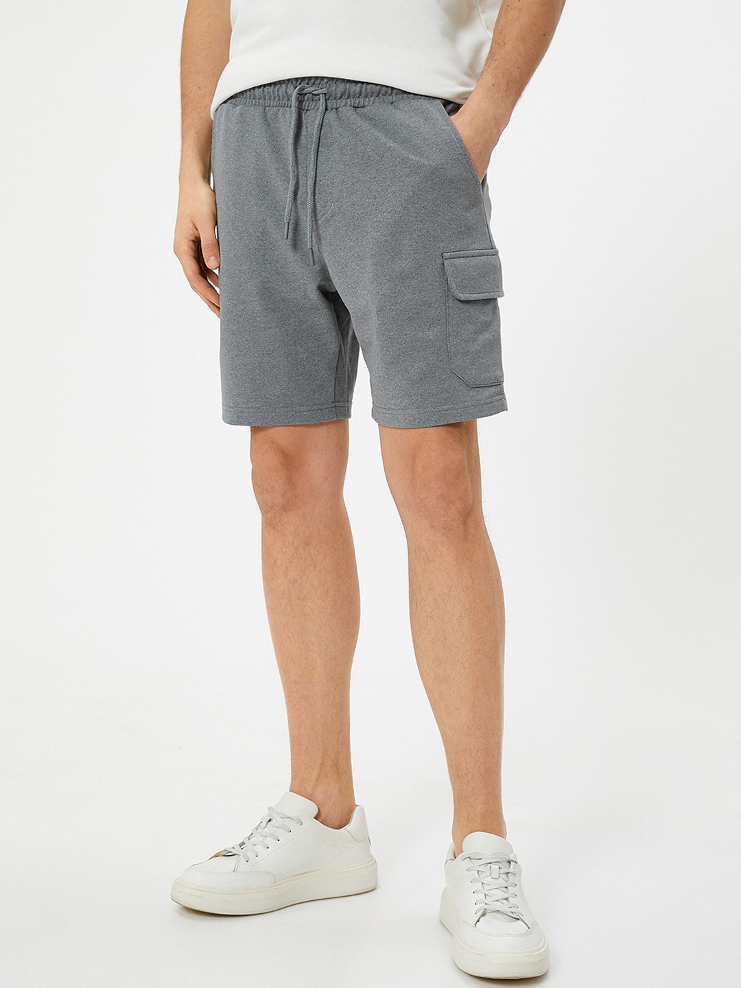 Koton Men Mid-Rise Cargos Shorts, Grey