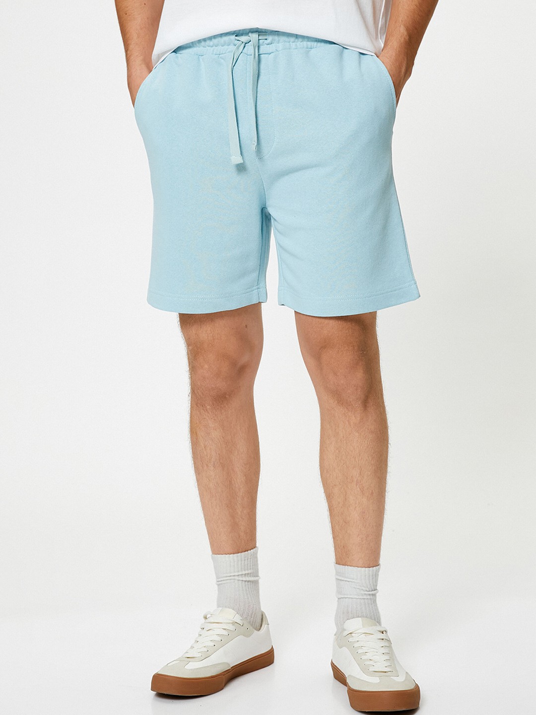 

Koton Men Mid-Rise Regular Shorts, Blue