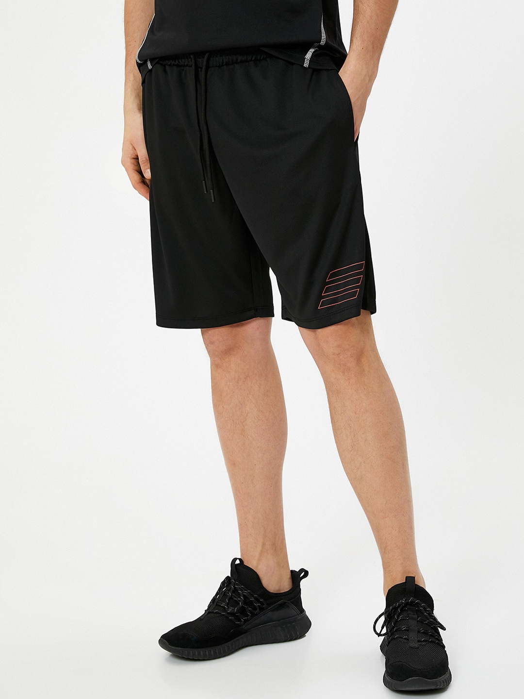 

Koton Men Mid-Rise Regular Shorts, Black