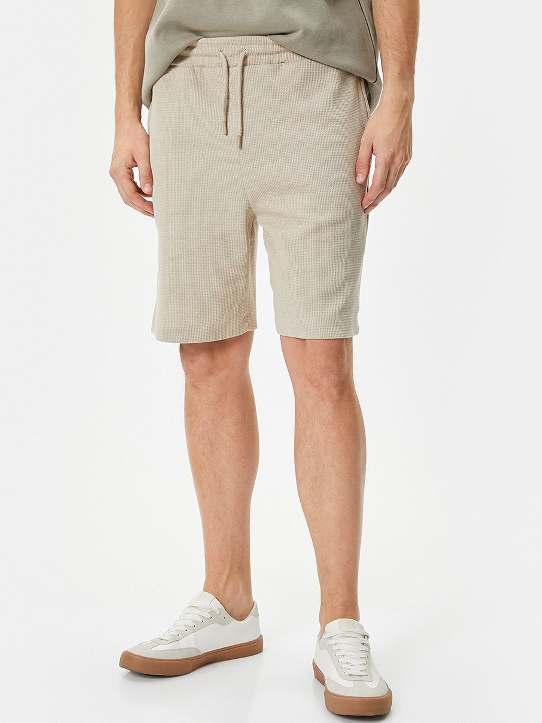

Koton Men Mid-Rise Regular Shorts, Green