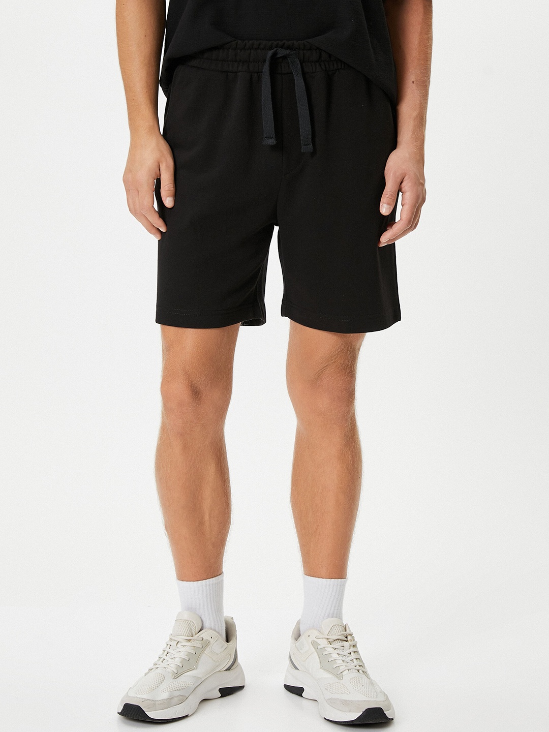 

Koton Men Mid-Rise Regular Shorts, Black