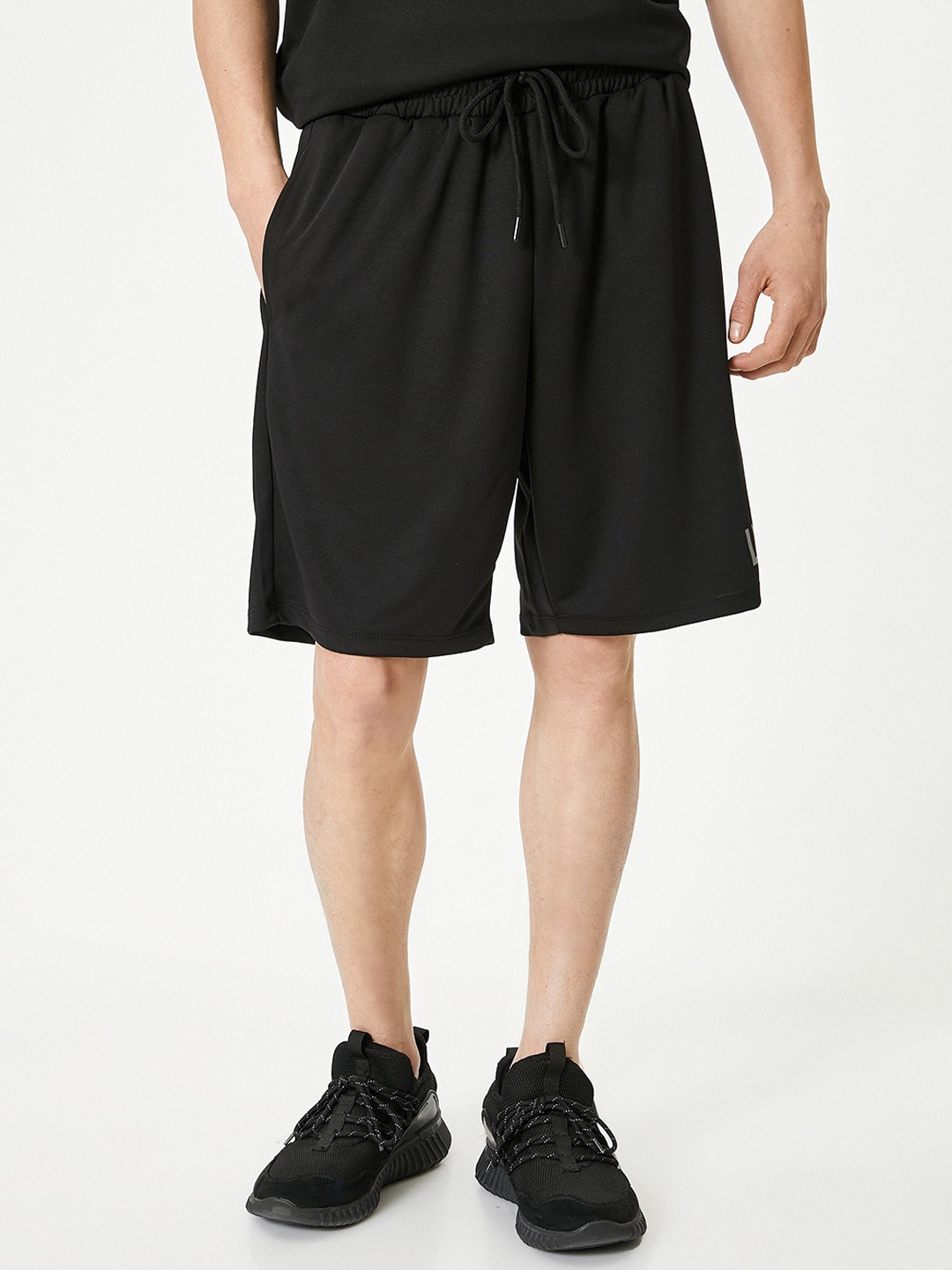 Koton Men Mid-Rise Regular Shorts, Black