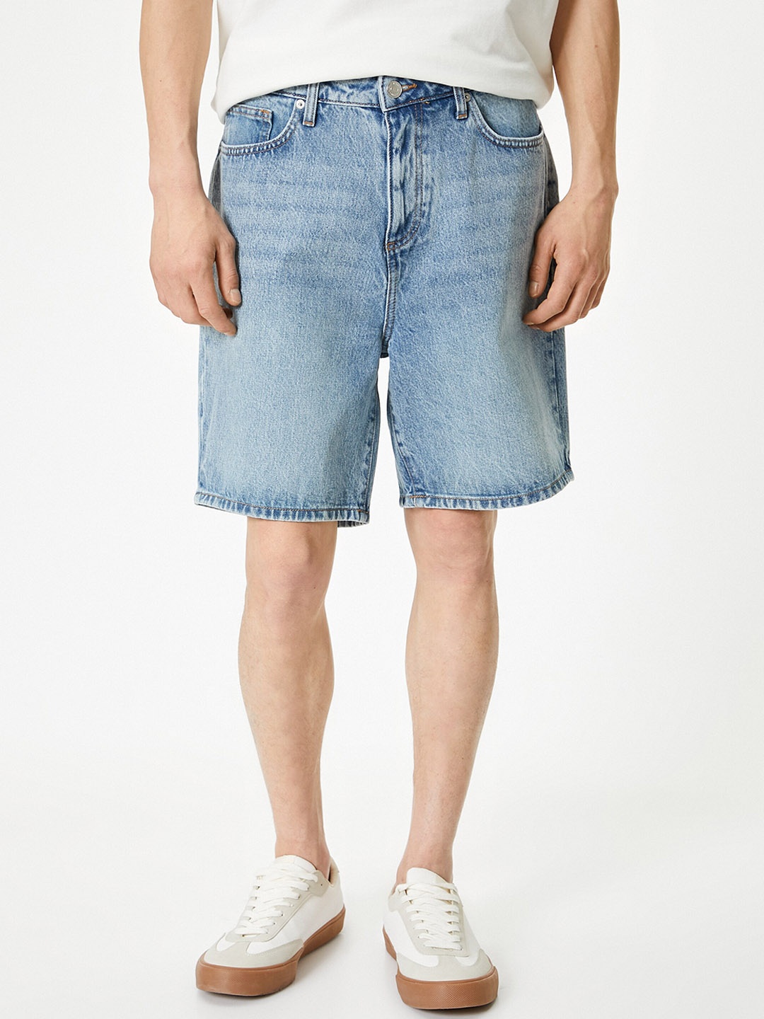 

Koton Men Loose Fit Denim Shorts, Blue