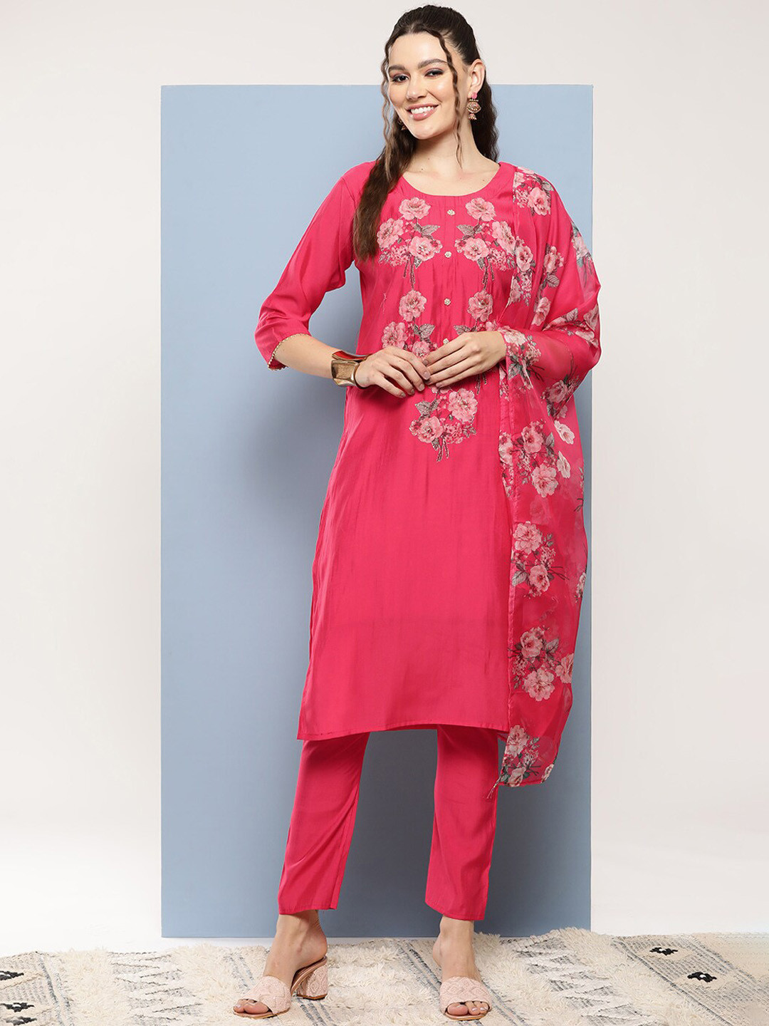

Aarika Women Floral Printed Regular Pure Silk Kurta with Palazzos & With Dupatta, Red
