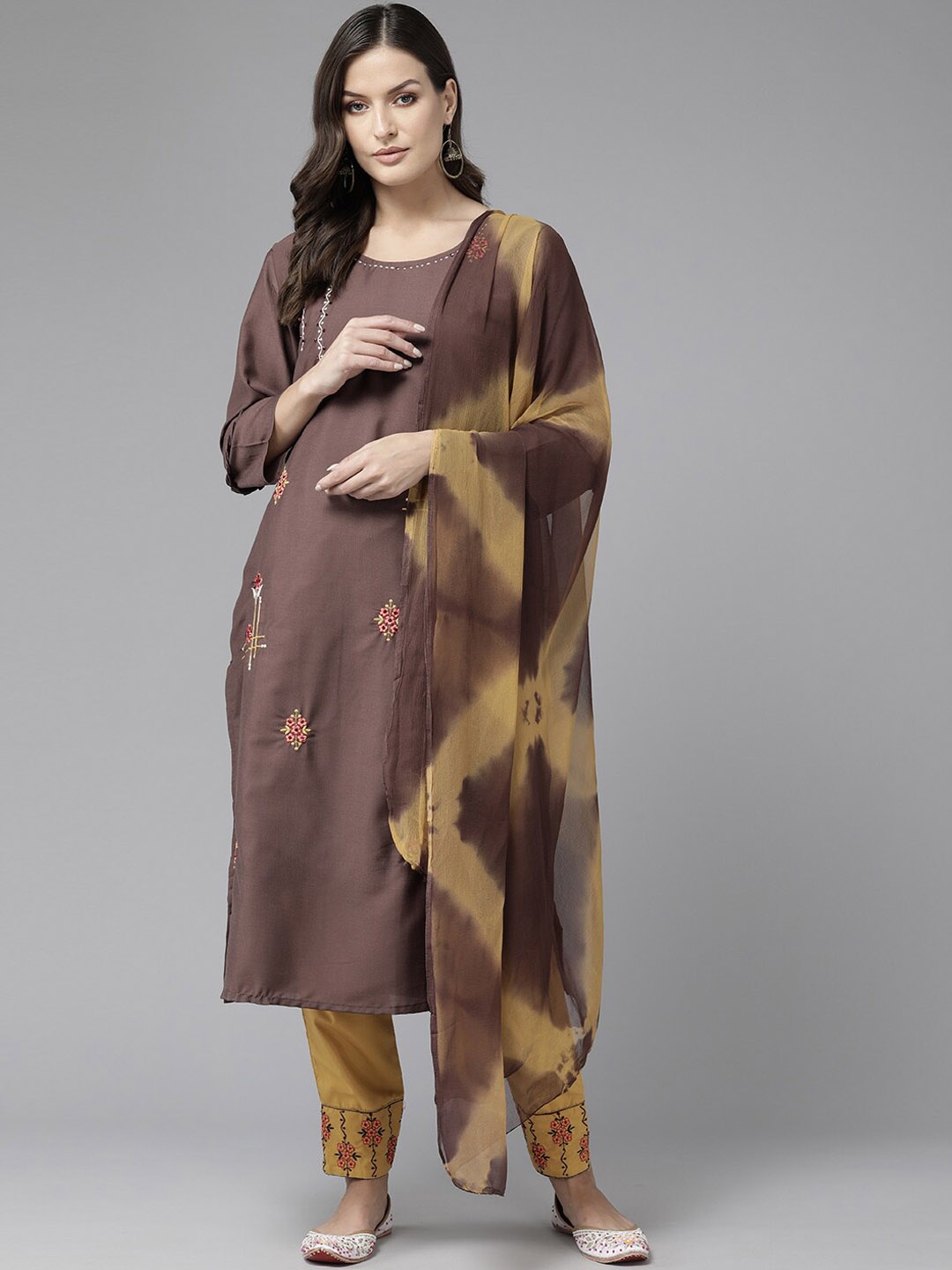 

Aarika Ethnic Motifs Embroidered Round Neck Three-Quarter Sleeves Thread Work Kurta Set, Brown
