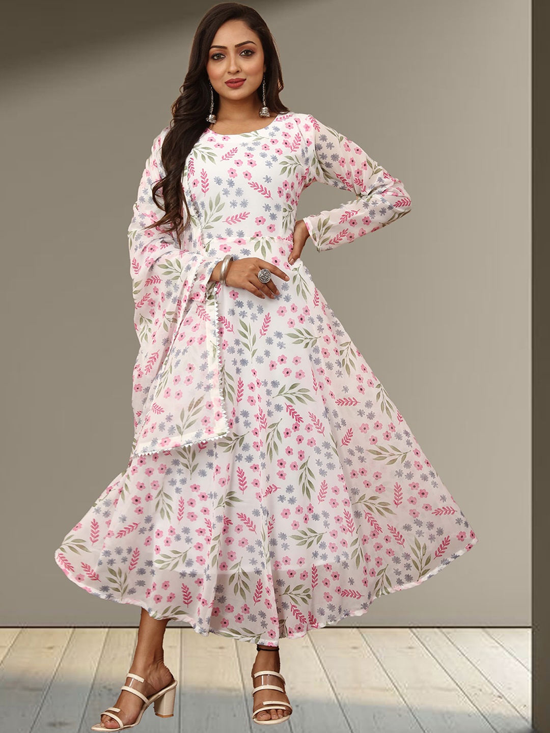 

N N ENTERPRISE Floral Printed Fit & Flared Anarkali Gown With Dupatta, Pink