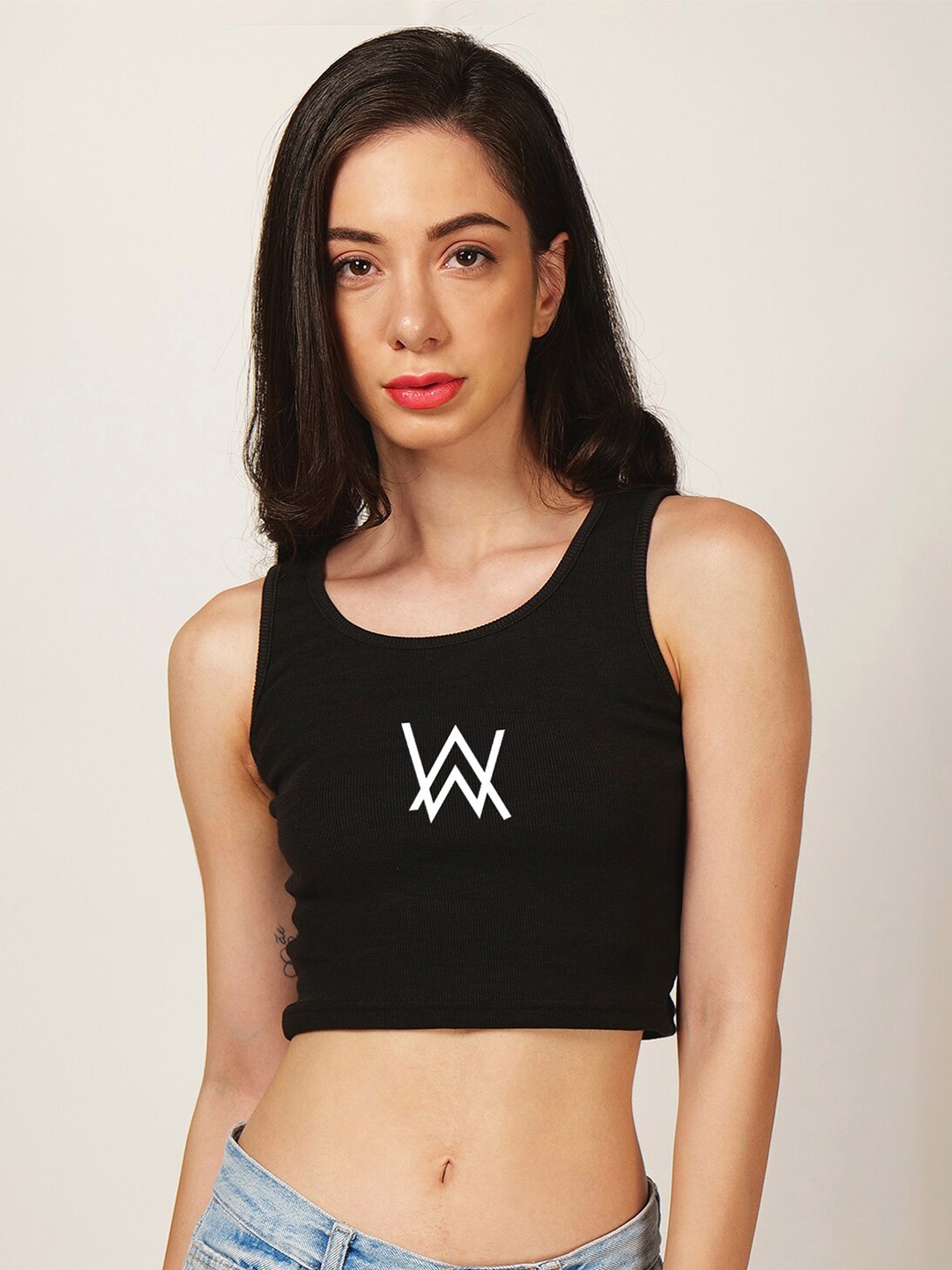 

Fashion And Youth Round Neck Regular Crop Top, Black