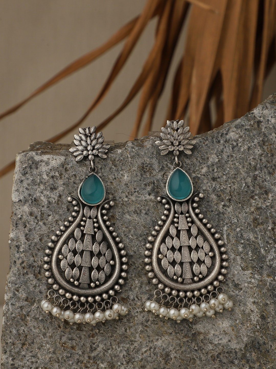 

VENI 92.5 Silver-Plated Artificial Stones-Studded Oxidised Drop Earrings