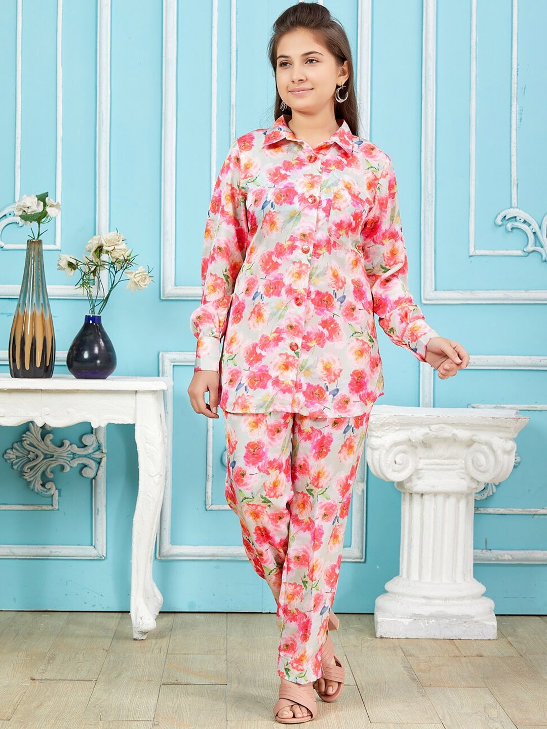 

BAESD Girls Paisley Striped Layered Aari Work Kurta with Skirt & With Dupatta, Pink