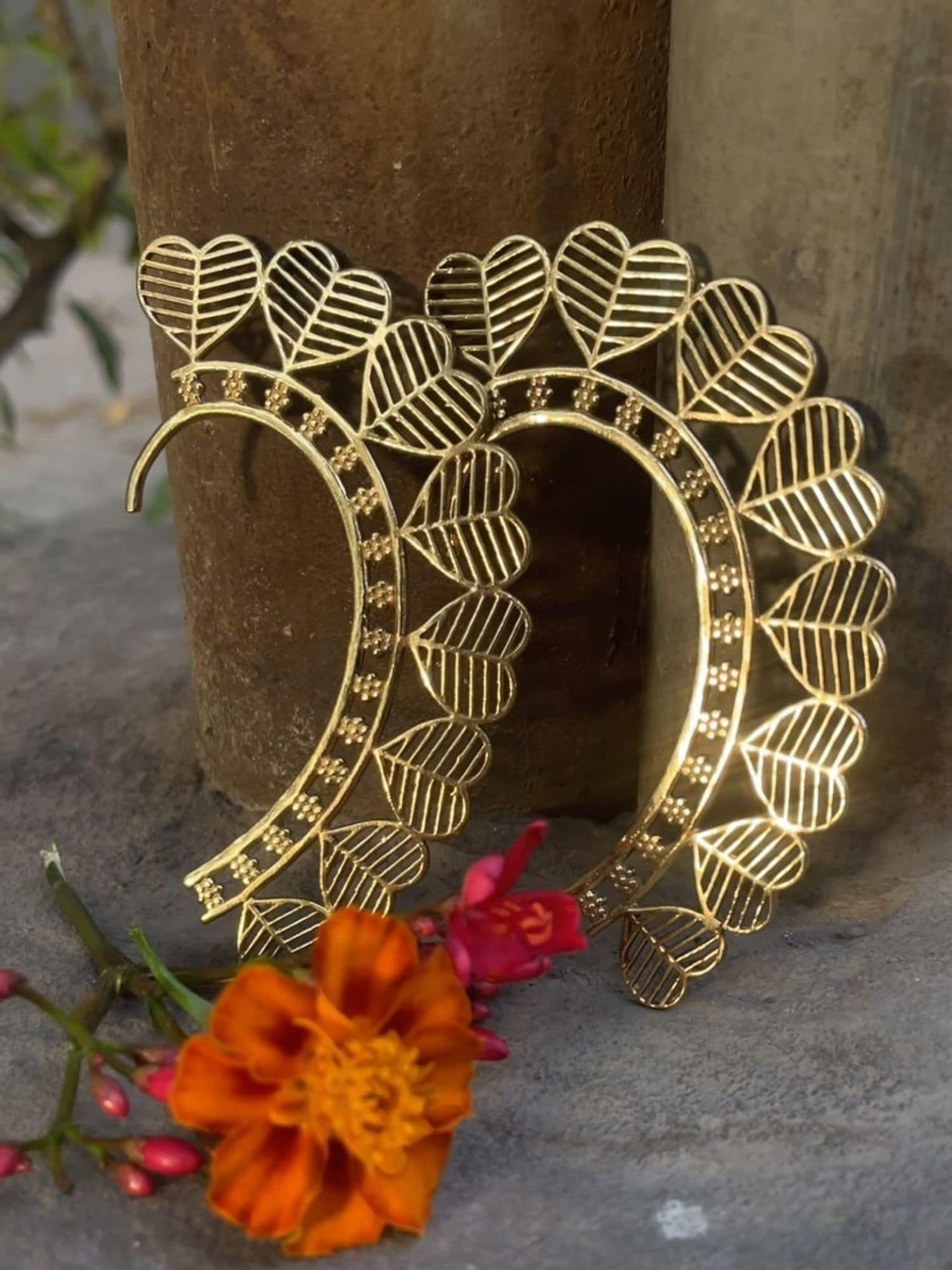 

Studio One Love Gold-Plated Contemporary Hoop Earrings