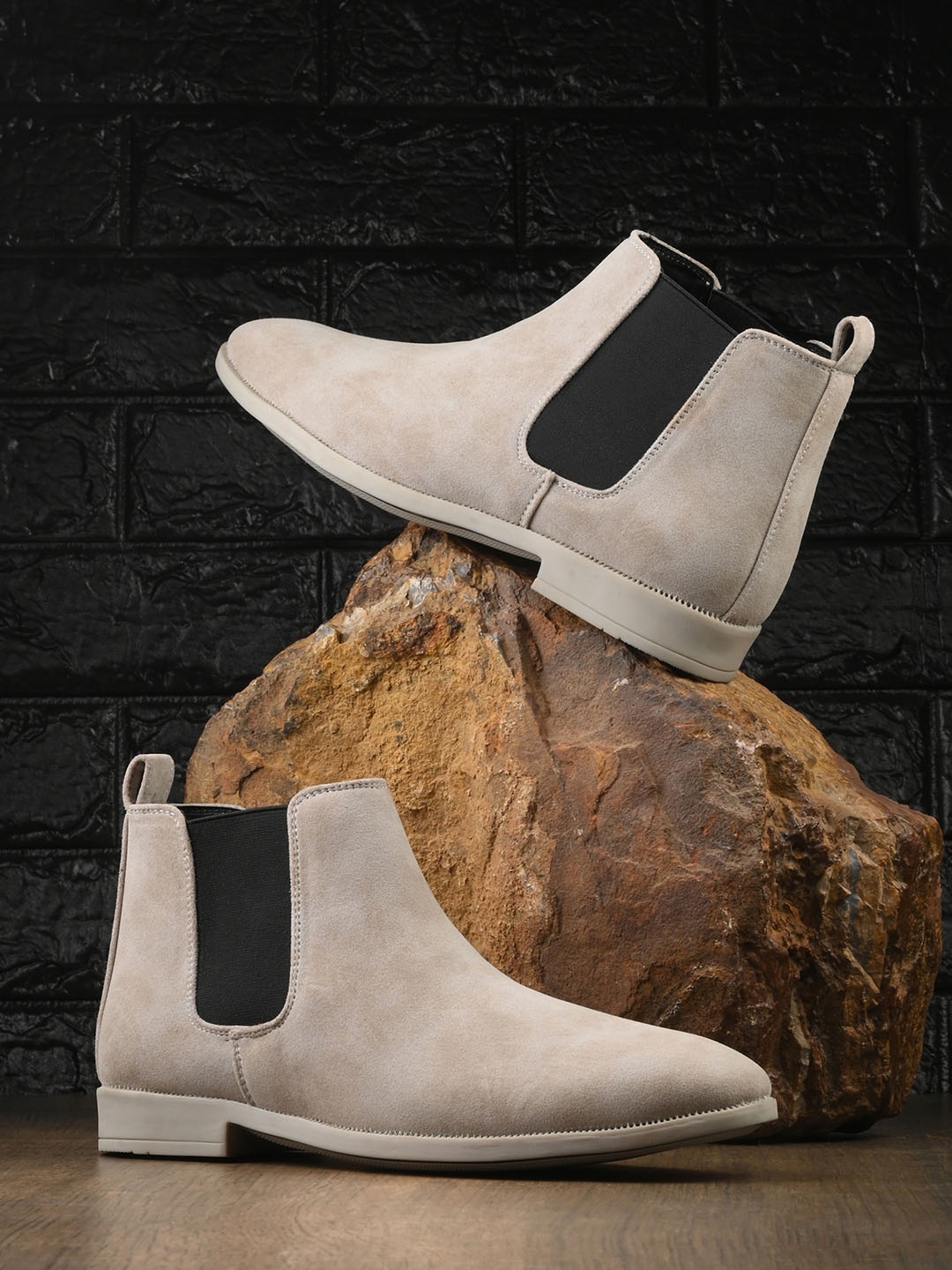 

AfroJack Men Mid Top Chelsea Boots, Grey