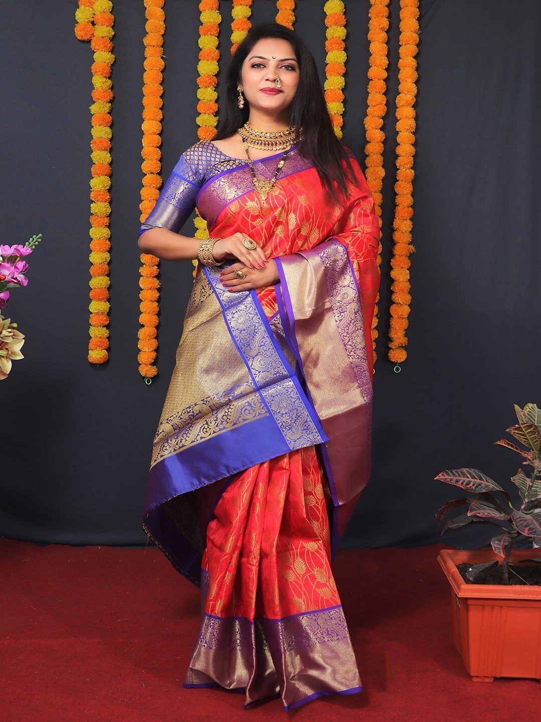 

SGF11 Woven Design Pure Zari Heavy Work Kanjeevaram Silk Saree, Red