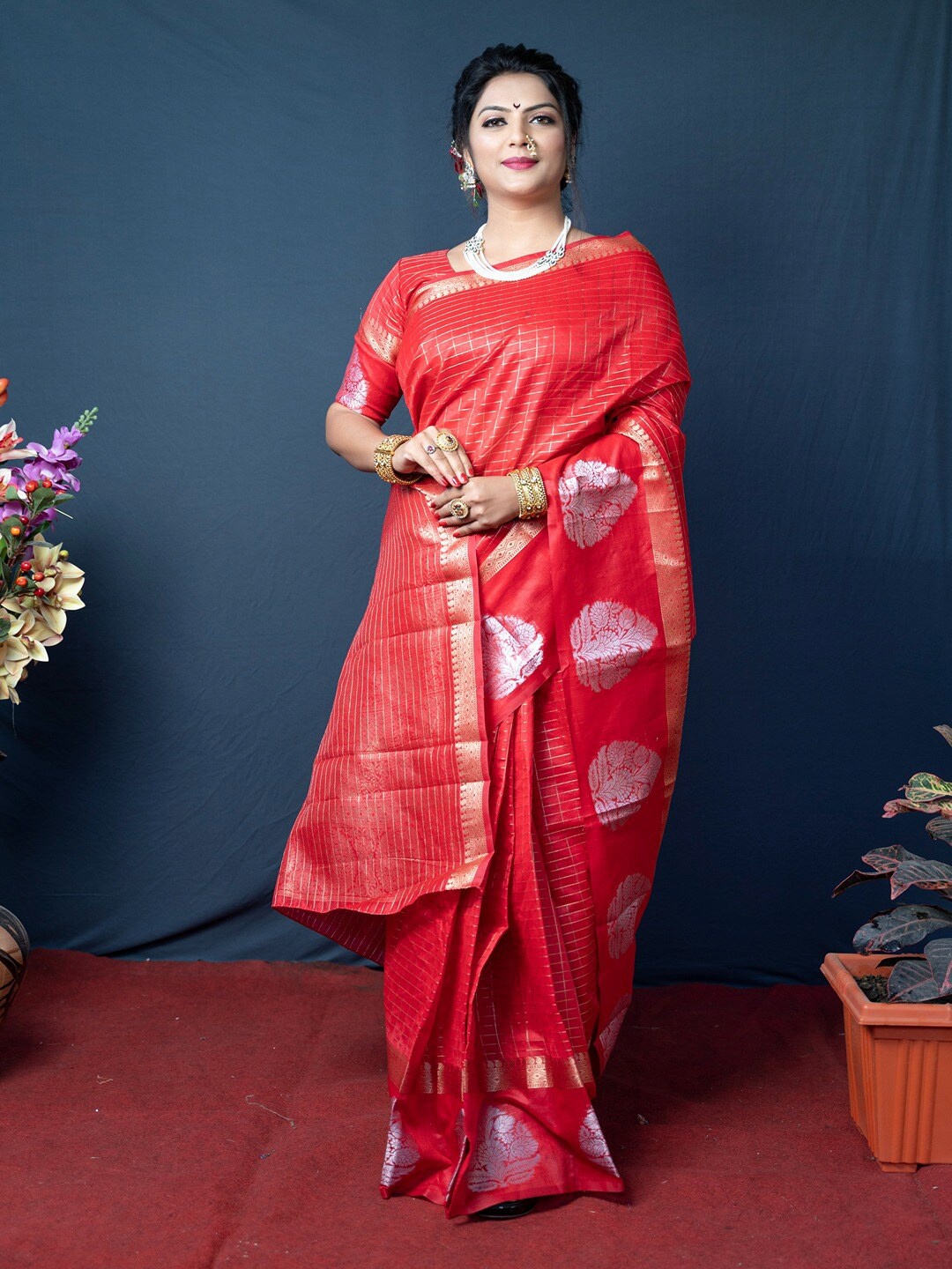 

SGF11 Woven Design Pure Zari Heavy Work Kanjeevaram Silk Saree, Red