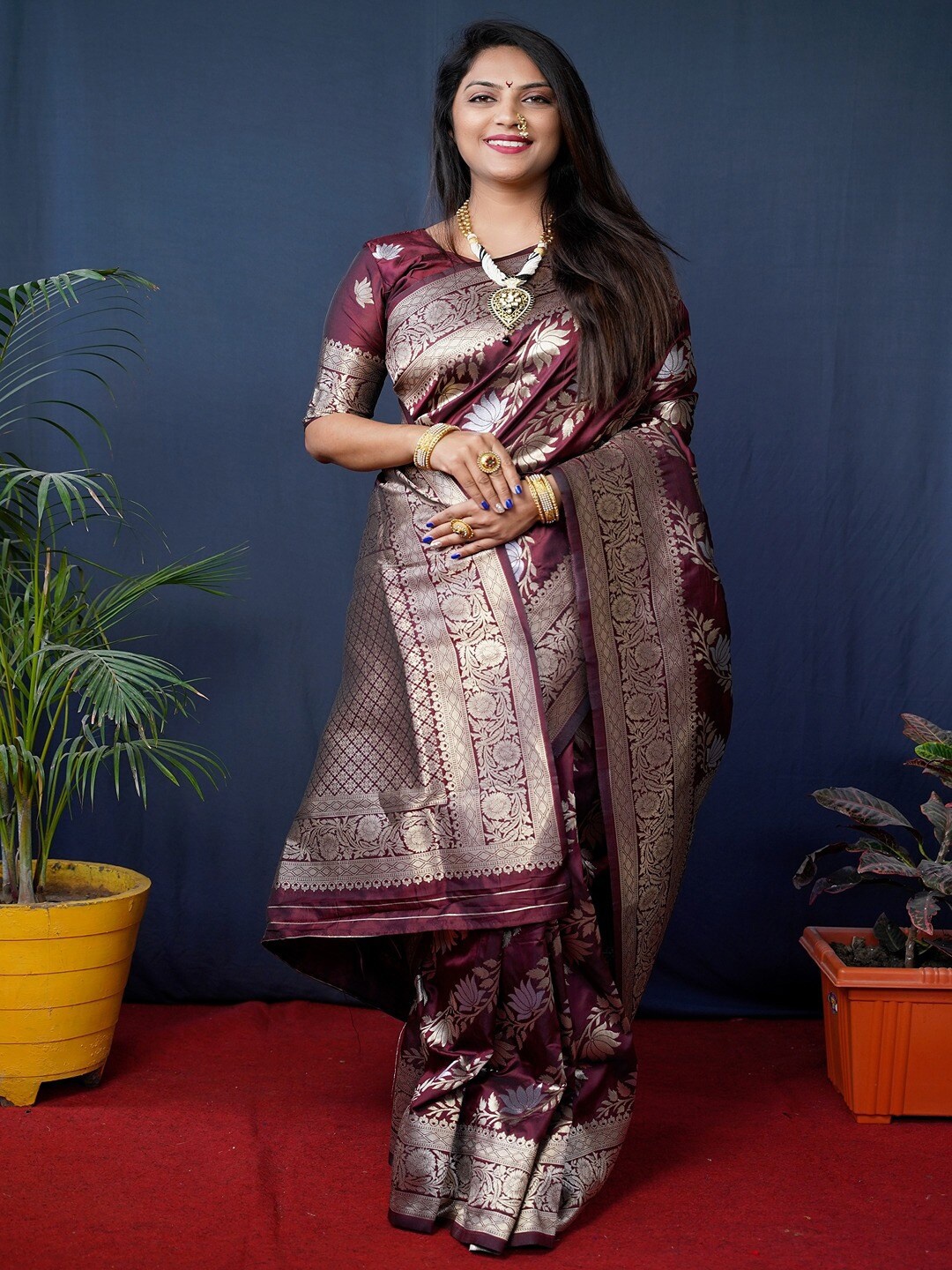 

SGF11 Woven Design Zari Pure Silk Kanjeevaram Saree, Maroon