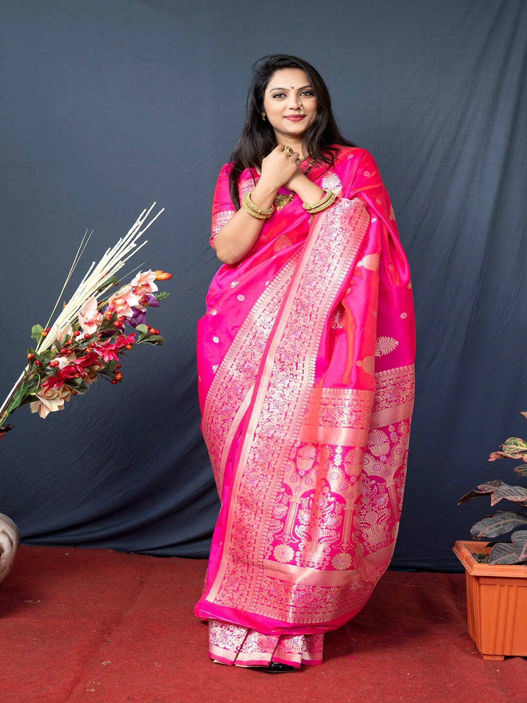 

SGF11 Woven Design Zari Pure Silk Kanjeevaram Saree, Pink