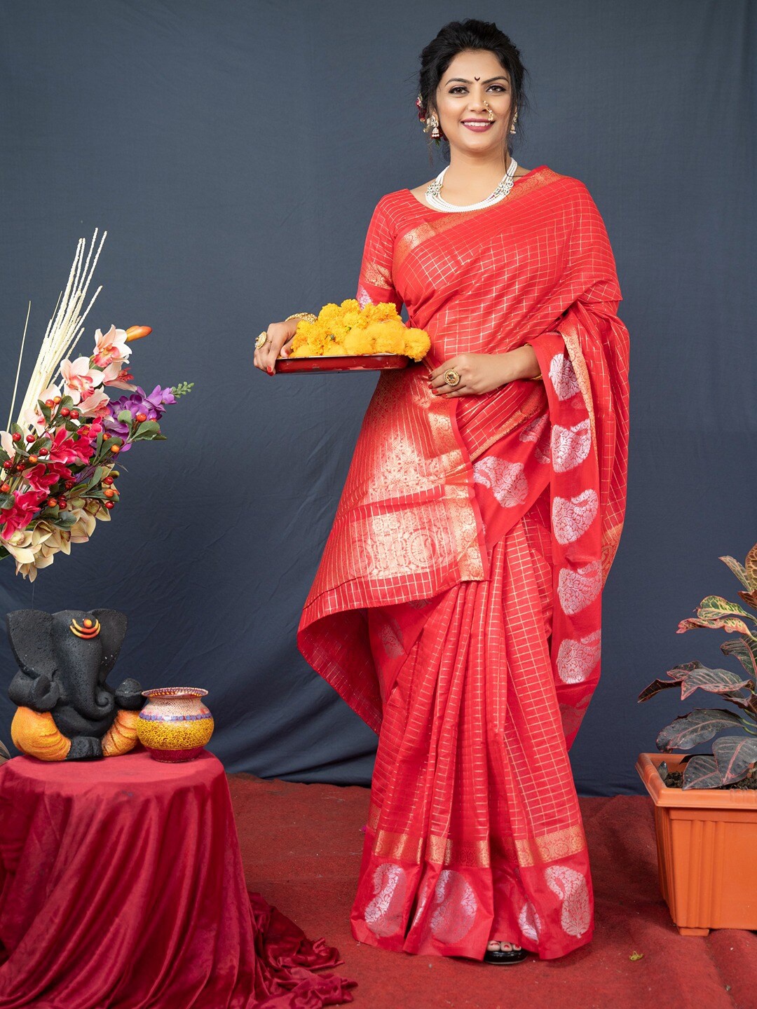 

SGF11 Woven Design Zari Pure Silk Kanjeevaram Saree, Red