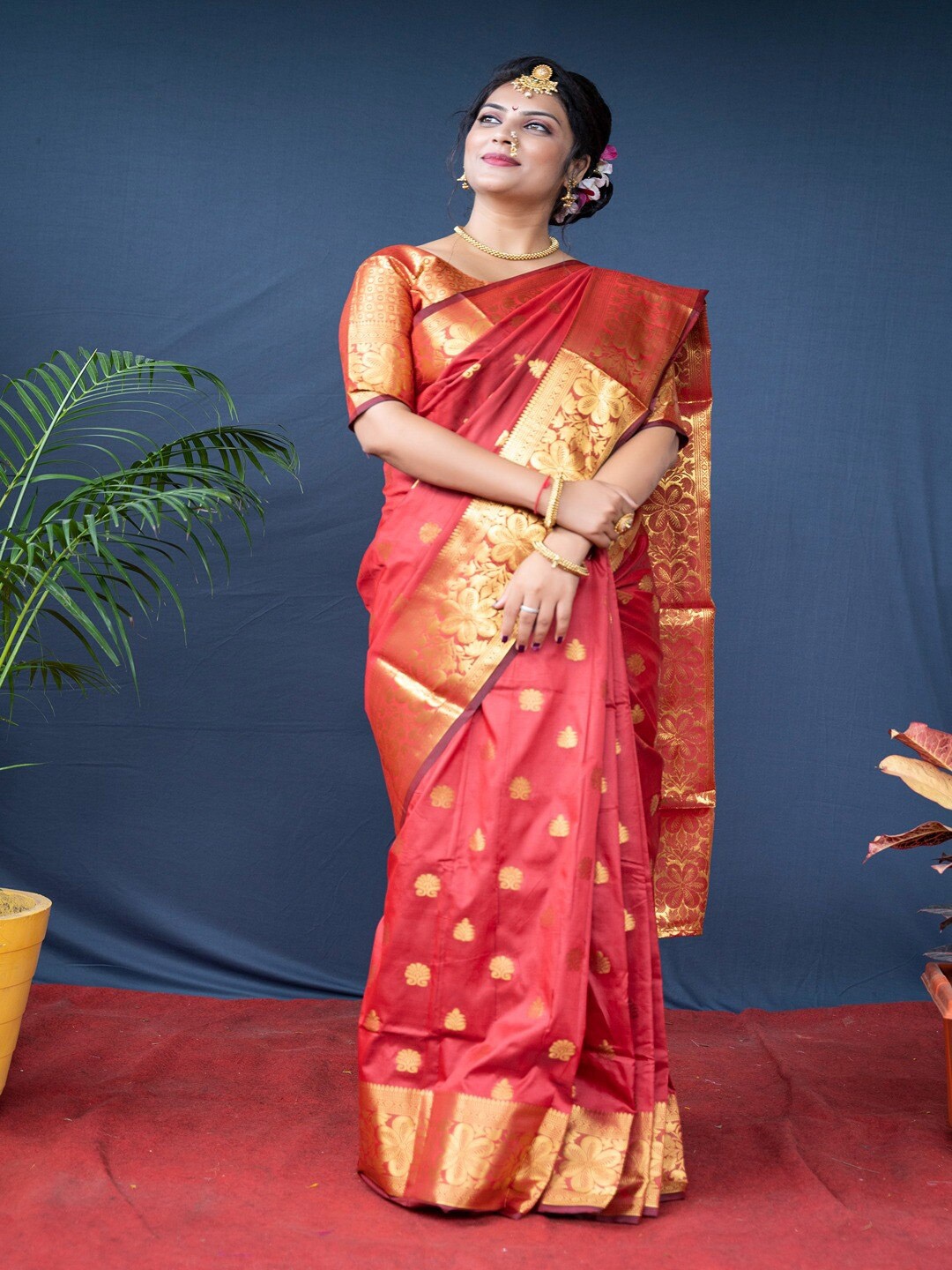 

SGF11 Woven Design Heavy Zari Work Kanjeevaram Silk Saree, Red