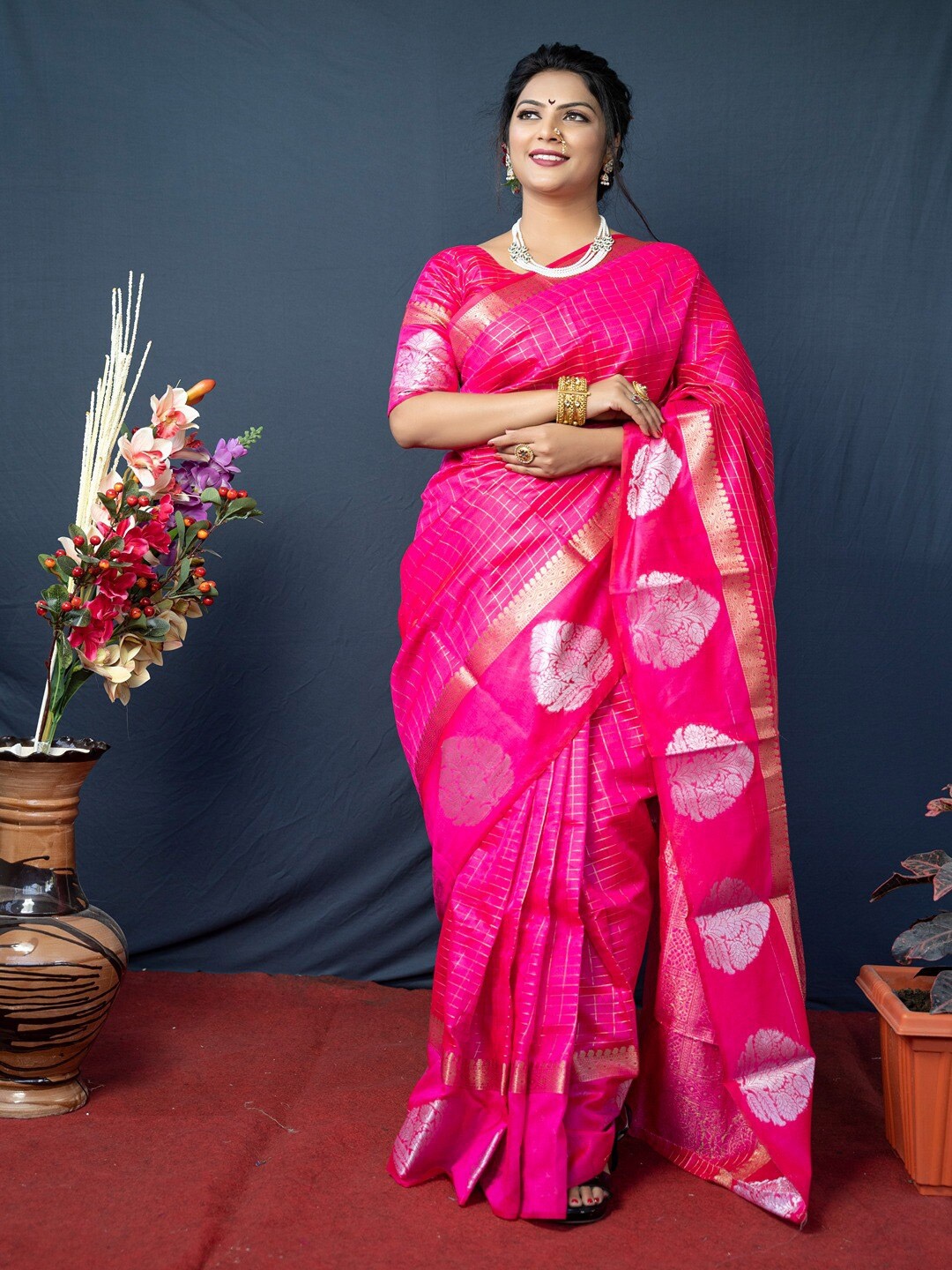 

SGF11 Woven Design Pure Zari Heavy Work Kanjeevaram Silk Saree, Pink