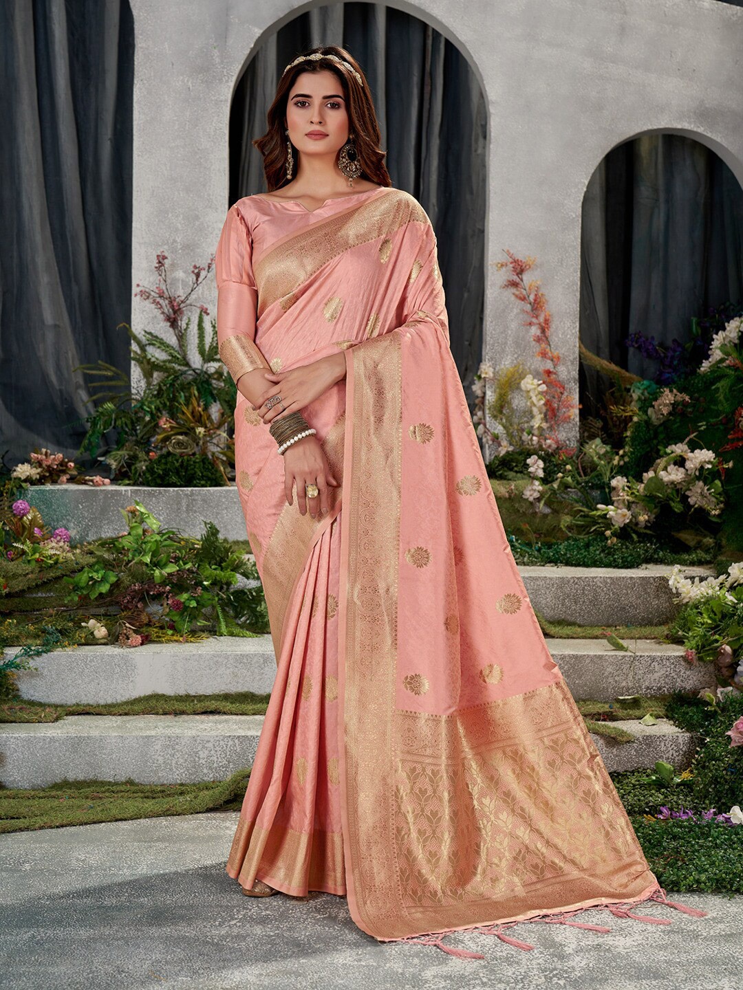 

SGF11 Woven Design Zari Pure Silk Kanjeevaram Saree, Peach