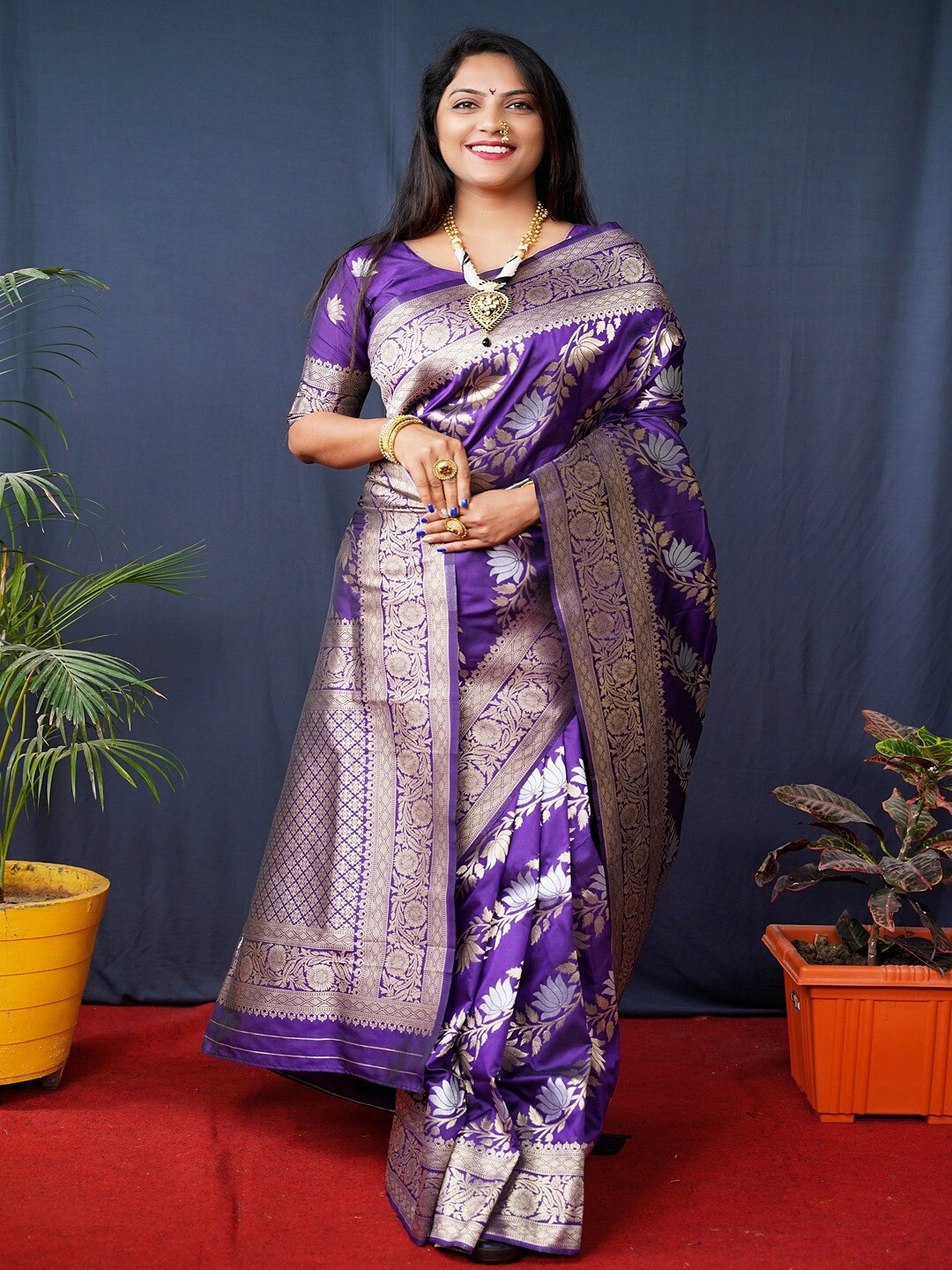 

SGF11 Woven Design Zari Pure Silk Kanjeevaram Saree, Purple