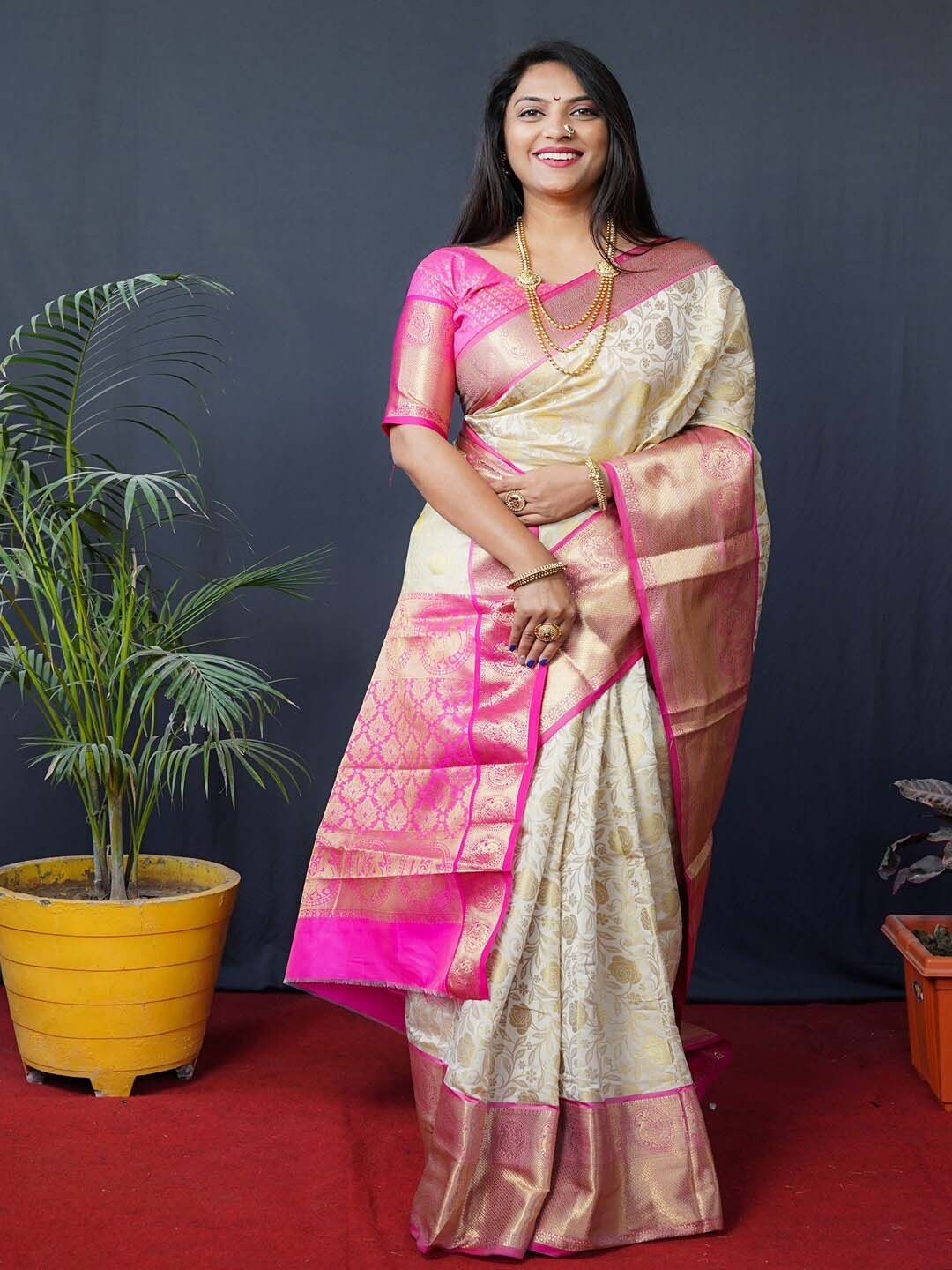 

SGF11 Woven Design Zari Pure Silk Kanjeevaram Saree, Cream