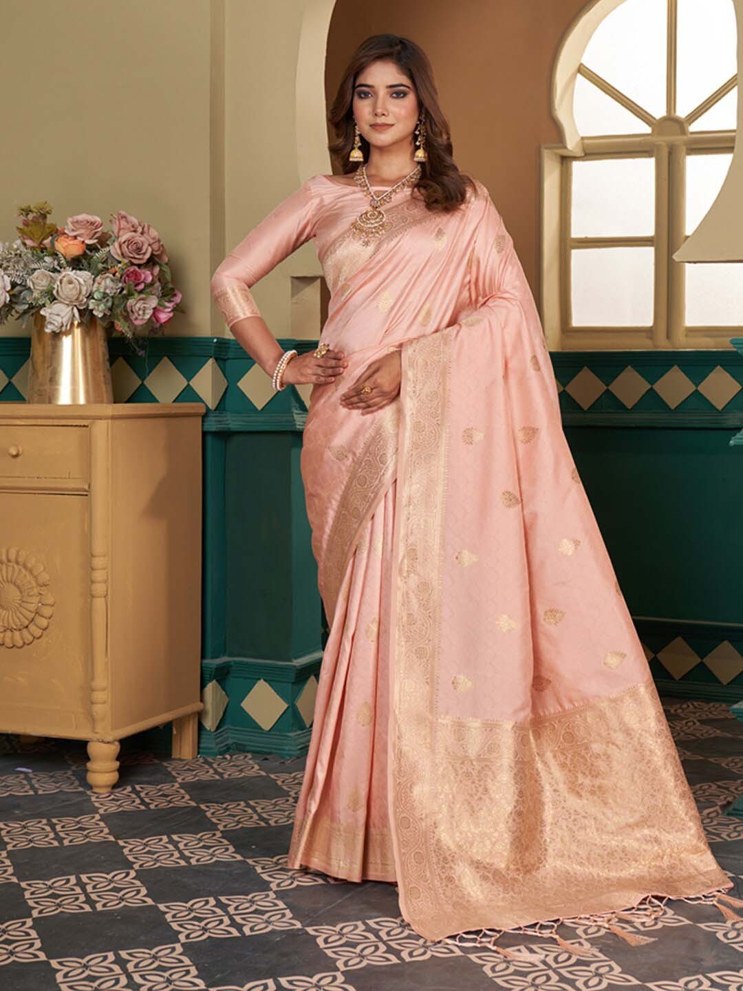 

SGF11 Woven Design Zari Pure Silk Kanjeevaram Saree, Peach