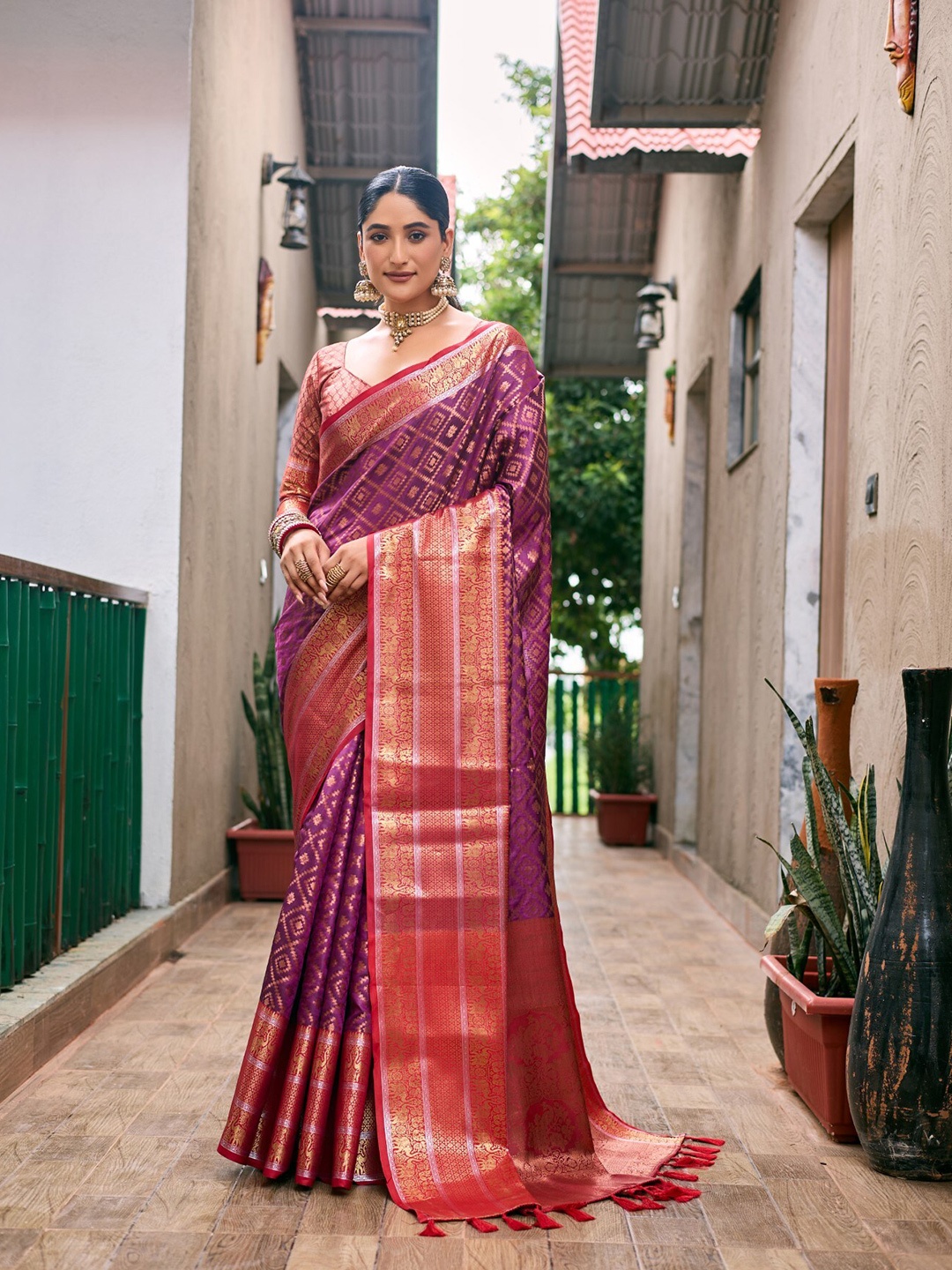 

LeeliPeeri Designer Ethnic Motifs Woven Design Zari Detailed Banarasi Saree, Purple
