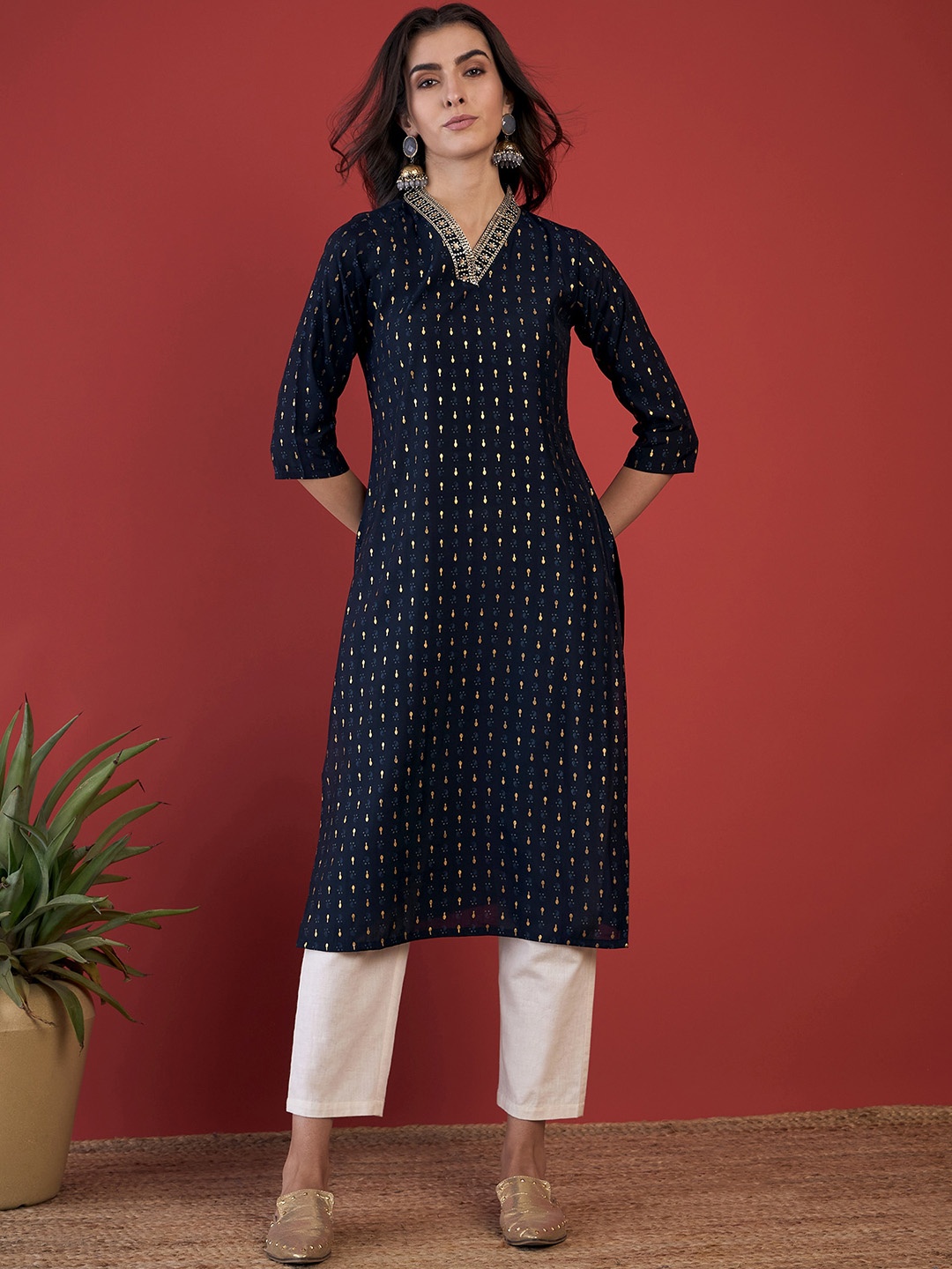 

Anouk Embroidered V-Neck Silk Straight Kurta, Navy blue