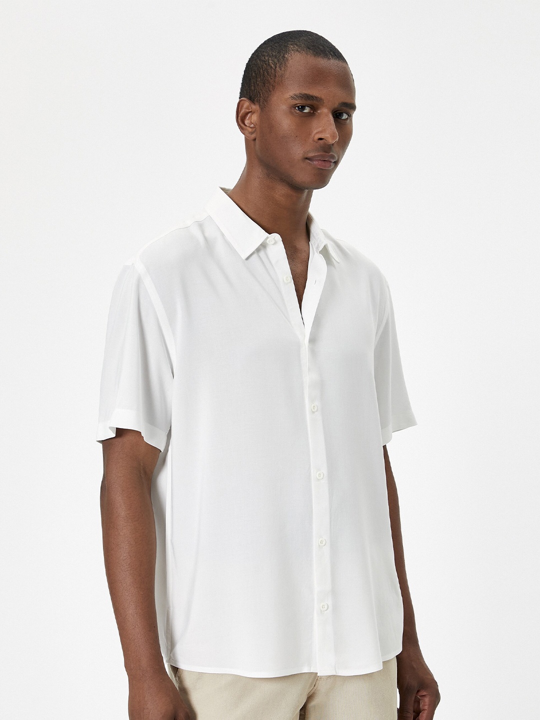 

Koton Spread Collar Short Sleeves Opaque Casual Shirt, White