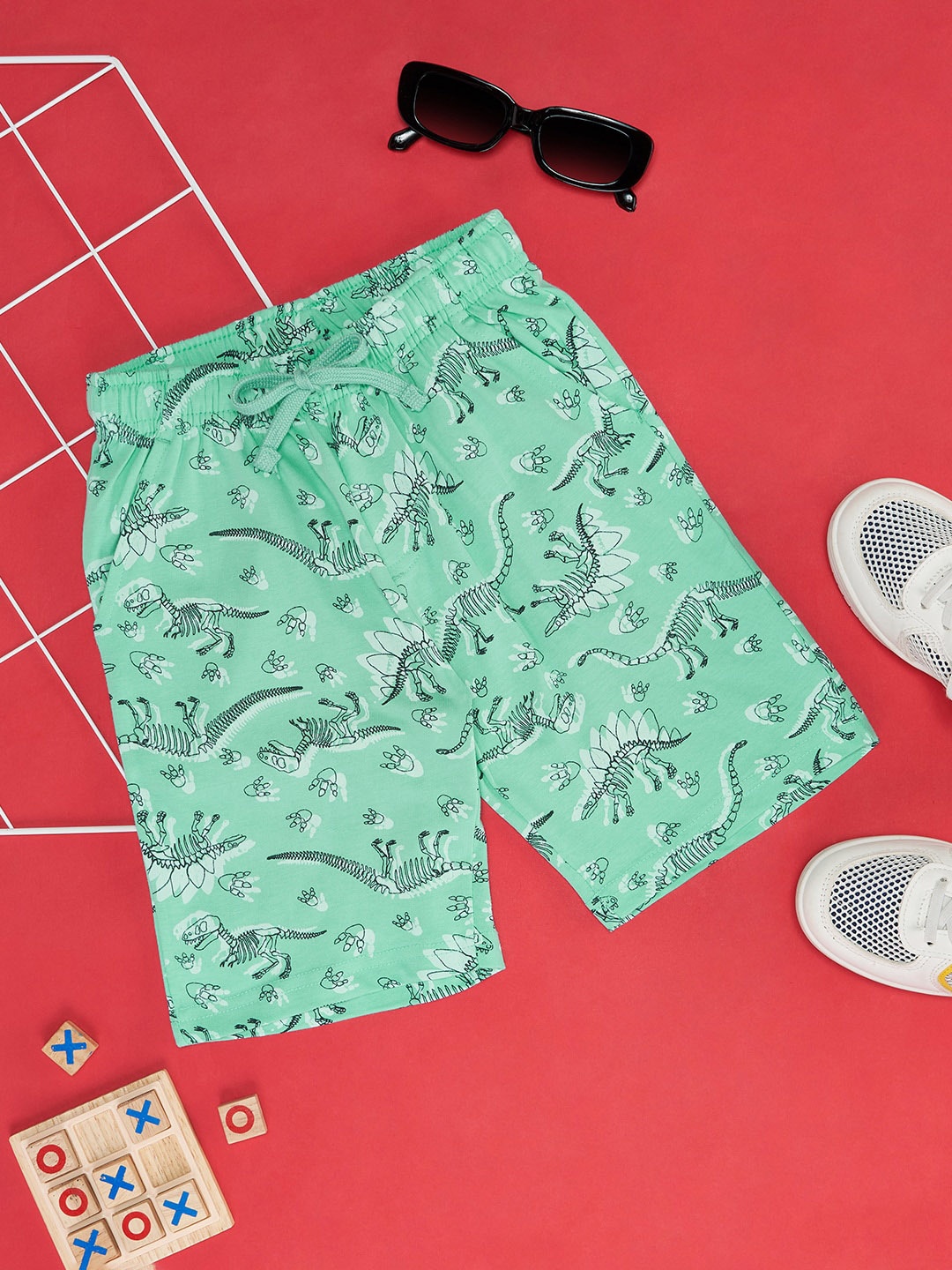 

Pantaloons Junior Boys Graphic Printed Pure Cotton Shorts, Green