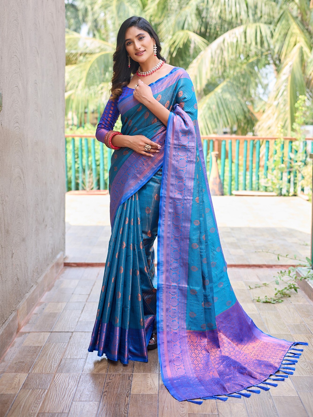 

LeeliPeeri Designer Ethnic Motifs Woven Design Zari Kanjeevaram Silk Saree, Navy blue