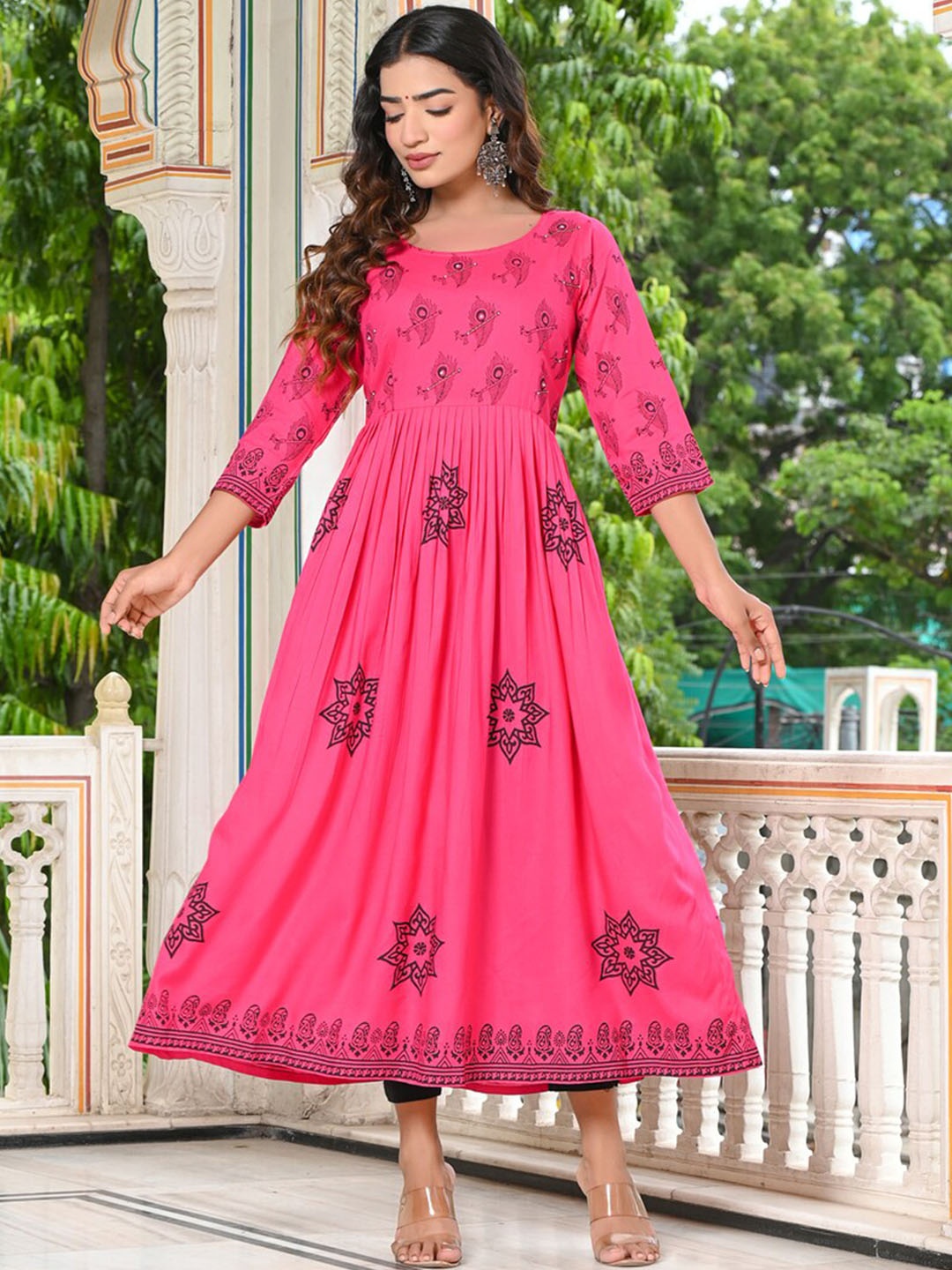 Ayan Floral Printed Sequinned Anarkali Kurta, Pink