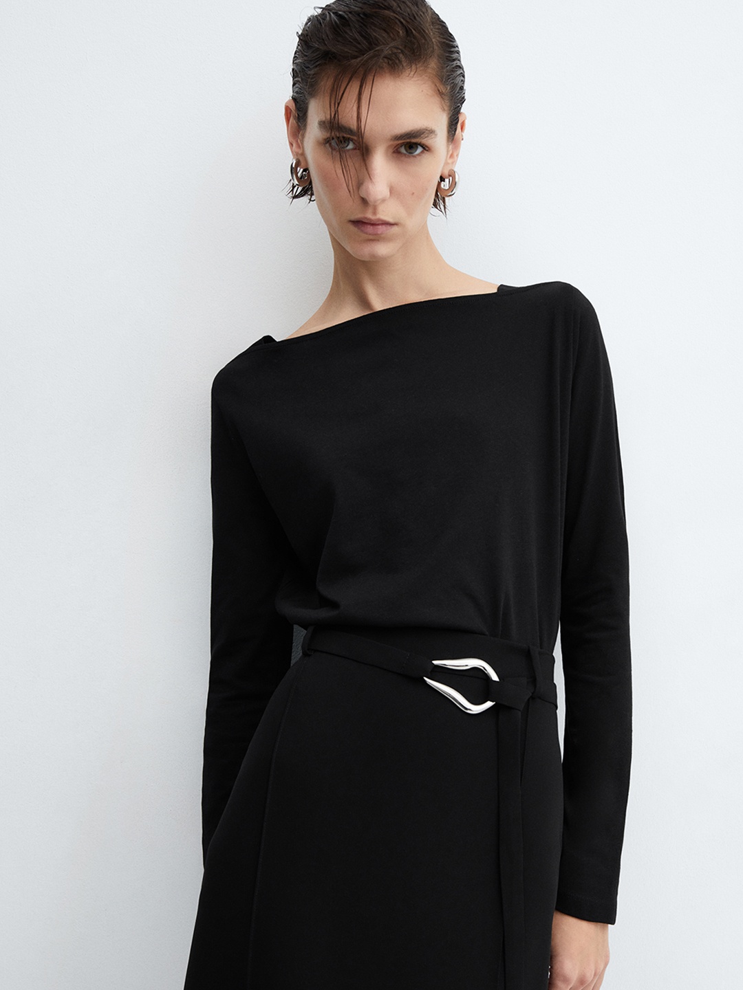 

MANGO Women Solid Cotton Top, Black