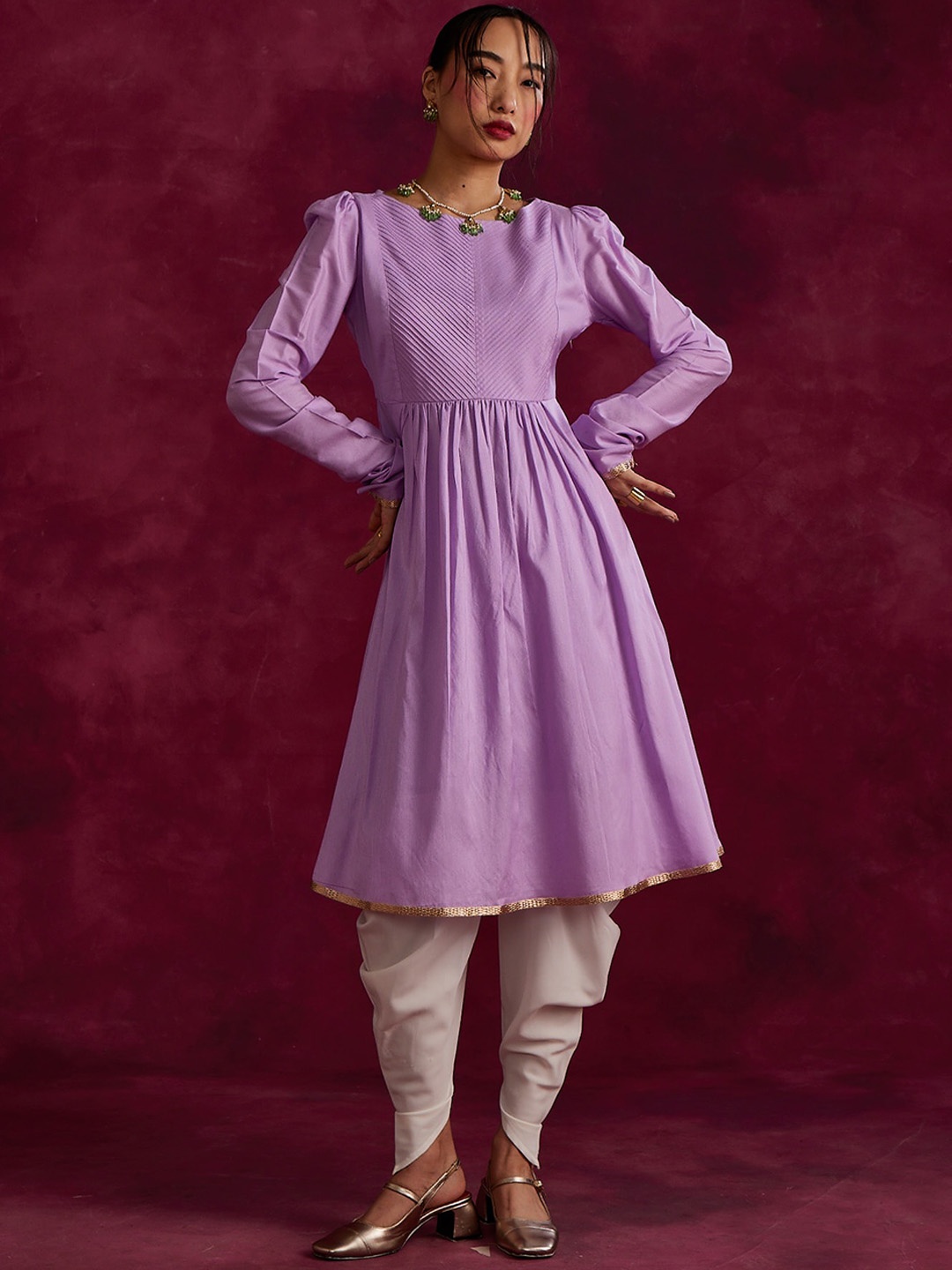 

Abhishti Boat Neck Long Puff Sleeves Floral Printed Anarkali Kurta, Lavender