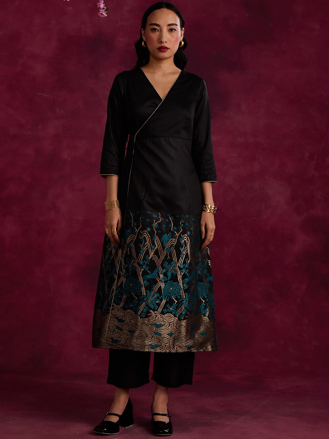 

Abhishti Floral Embroidered Angrakha Kurta, Black